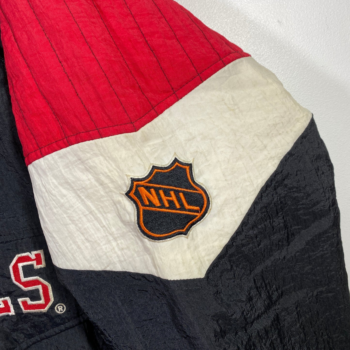 (L) 90's STARTER X DEVILS Vintage NHL Padded Nylon Jacket / A0789N