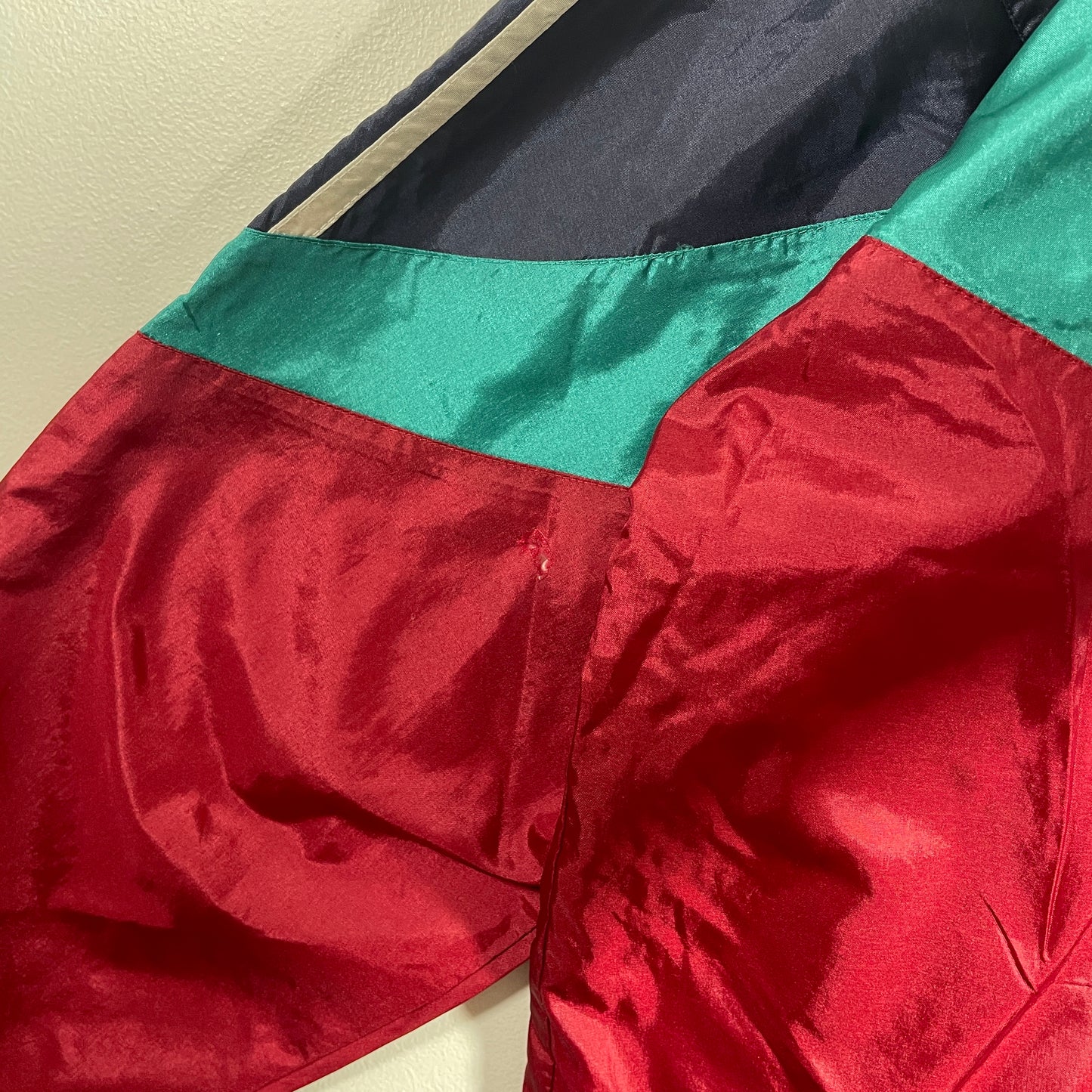 (L) 90's ADIDAS Vintage Nylon Jacket / A1307N