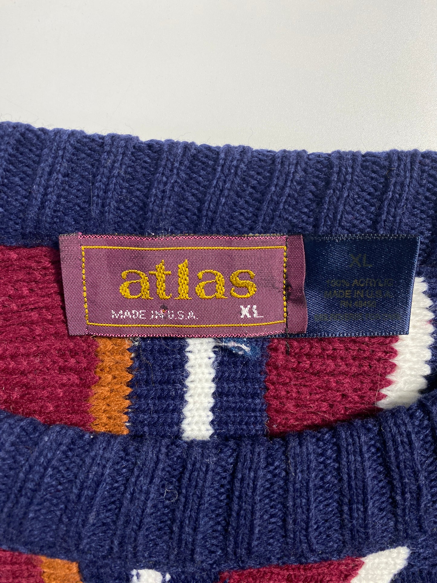 Vintage ALTAS Size XL Acrylic Knit Sweater / G4828K