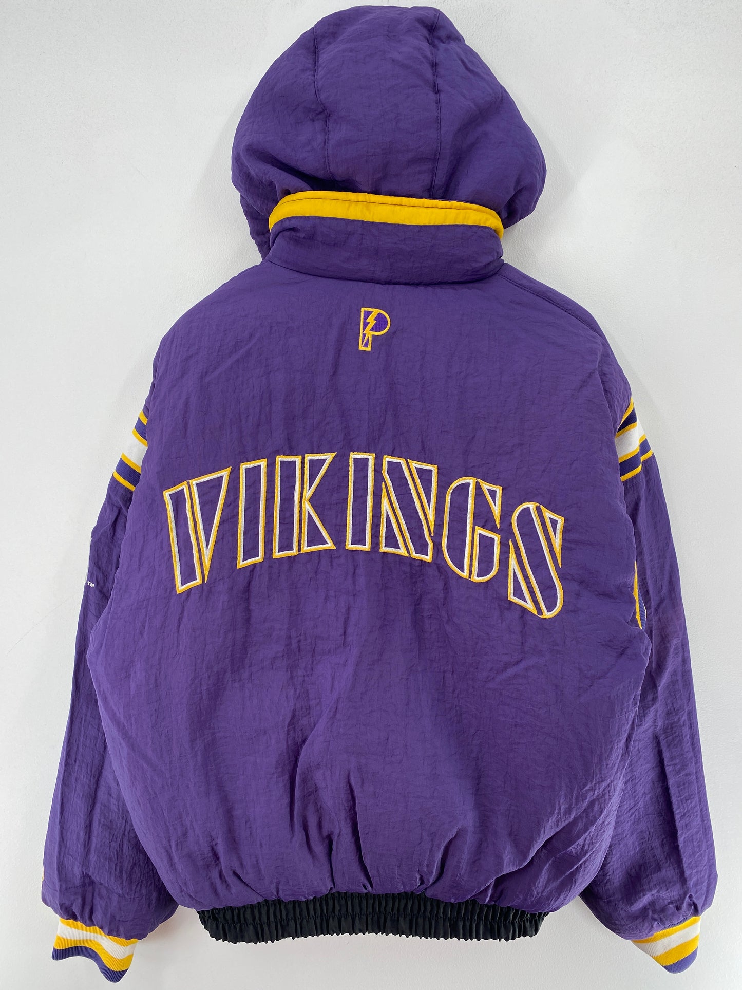 90’s PRO PLAYER x MINNESOTA VIKINGS Size M NFL Padded Reversible Nylon Jacket / F6059N