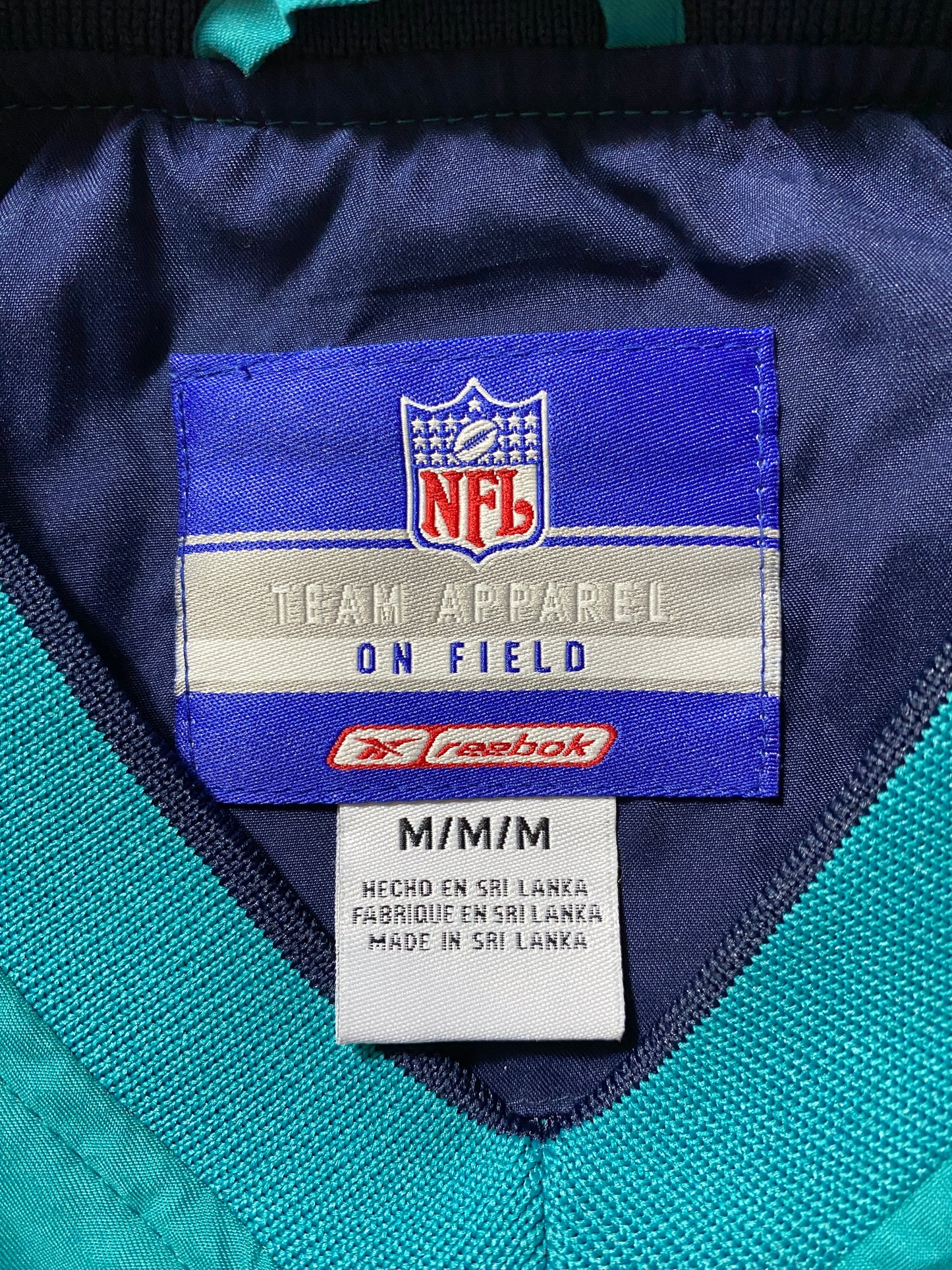 Vintage MIAMI DOLPHINS Size M NFL Nylon Jacket / G6272N