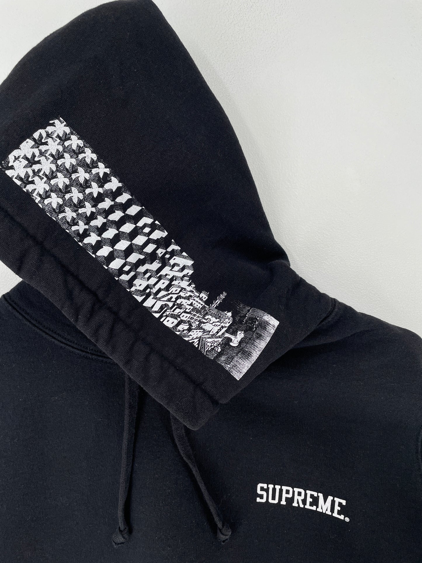 Vintage SUPREME x MC.Escher Size M Hoodie Sweat-shirt / F3322S