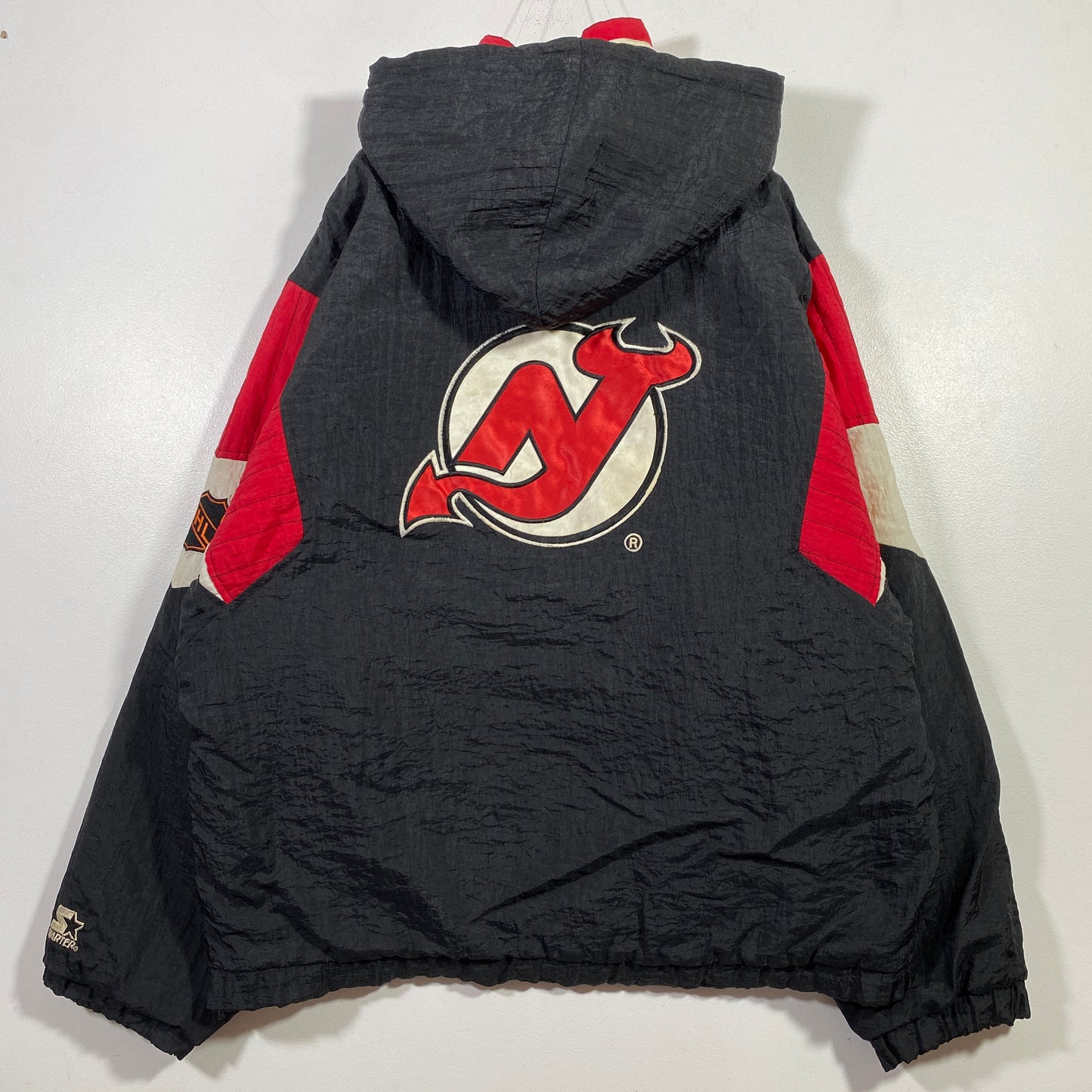 (L) 90's STARTER X DEVILS Vintage NHL Padded Nylon Jacket / A0789N