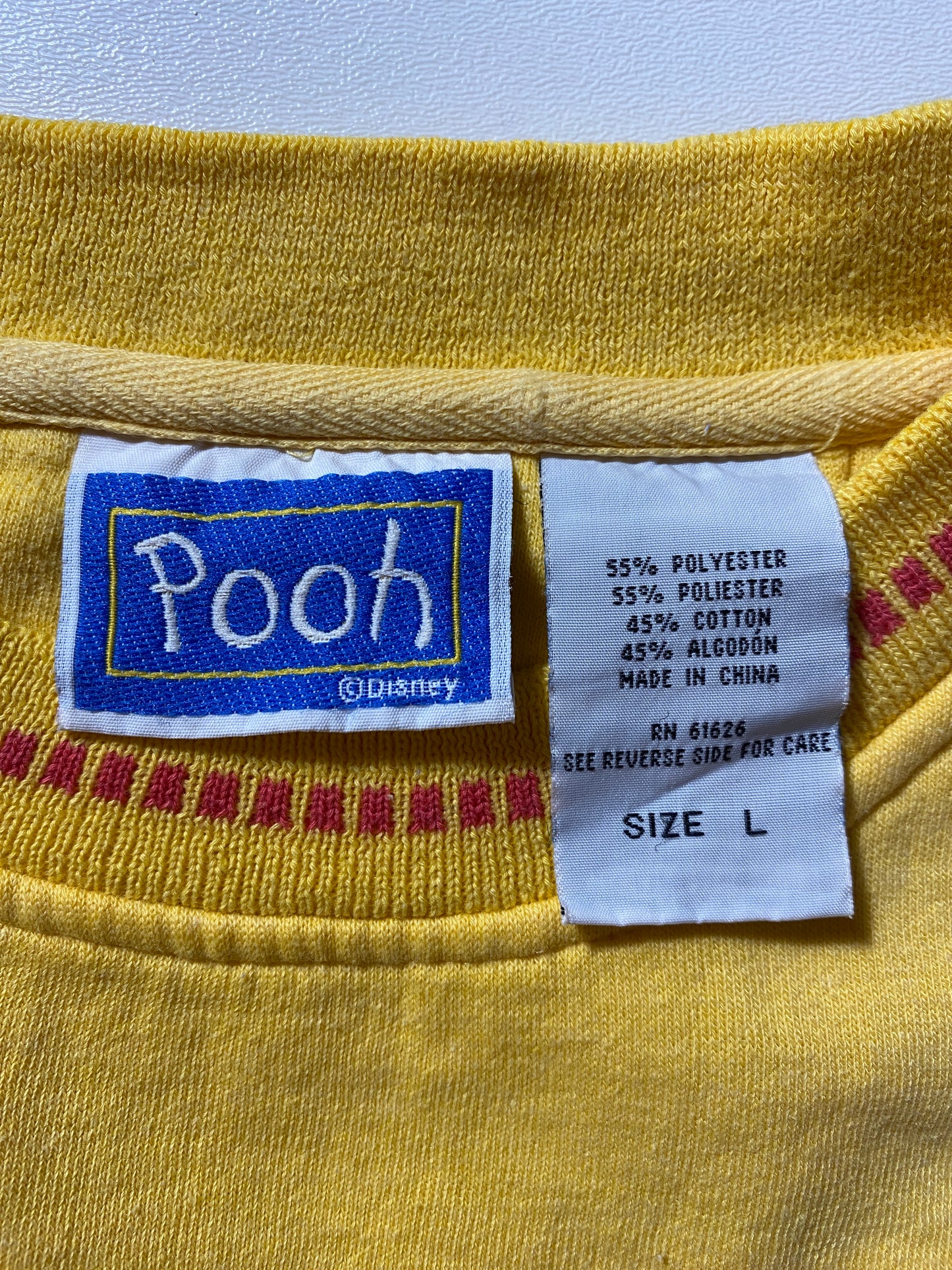 00' DISNEY WINNIE THE POOH Size L Vintage Sweat-Shirt / G5448S