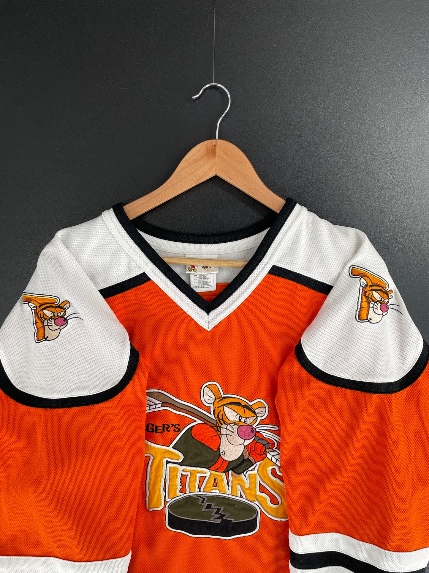 Vintage DISNEY TIGGER Size XL Jersey / F7348J