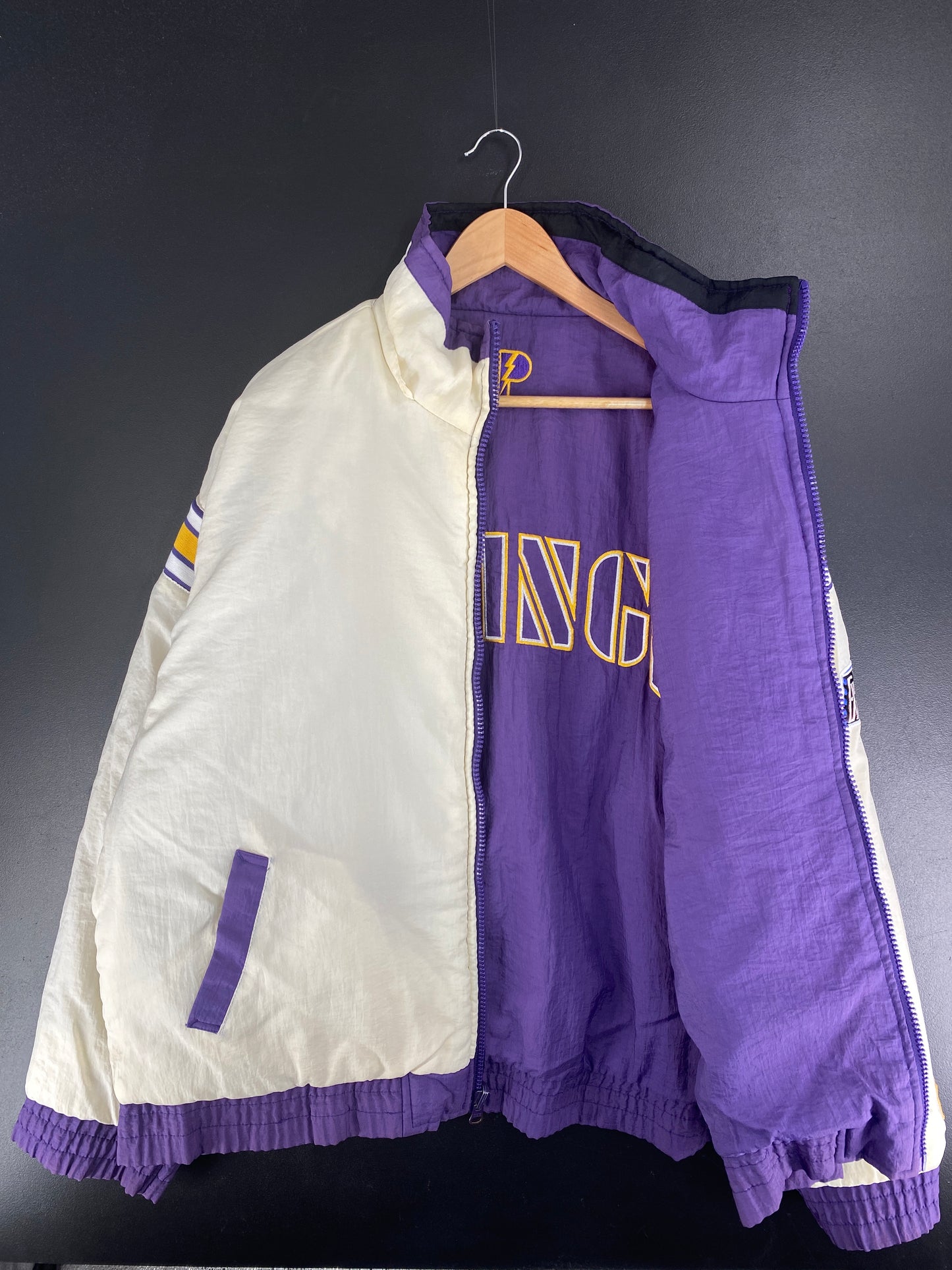 90’s MINNESOTA VIKINS Size XL Padded Reversible Nylon Jacket / F5024N