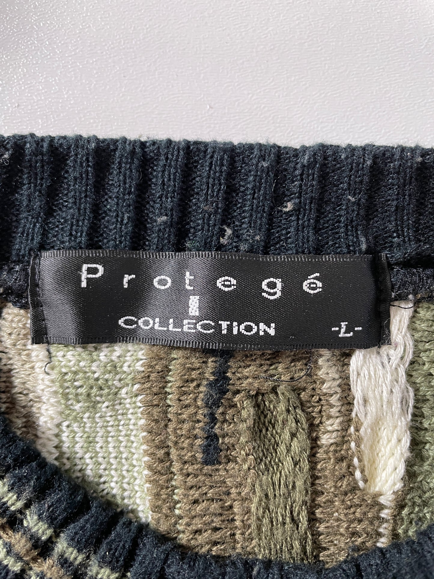 Vintage 3D COOGI-STYLE Made in USA Size L Acrylic Knit Sweater / F2875K