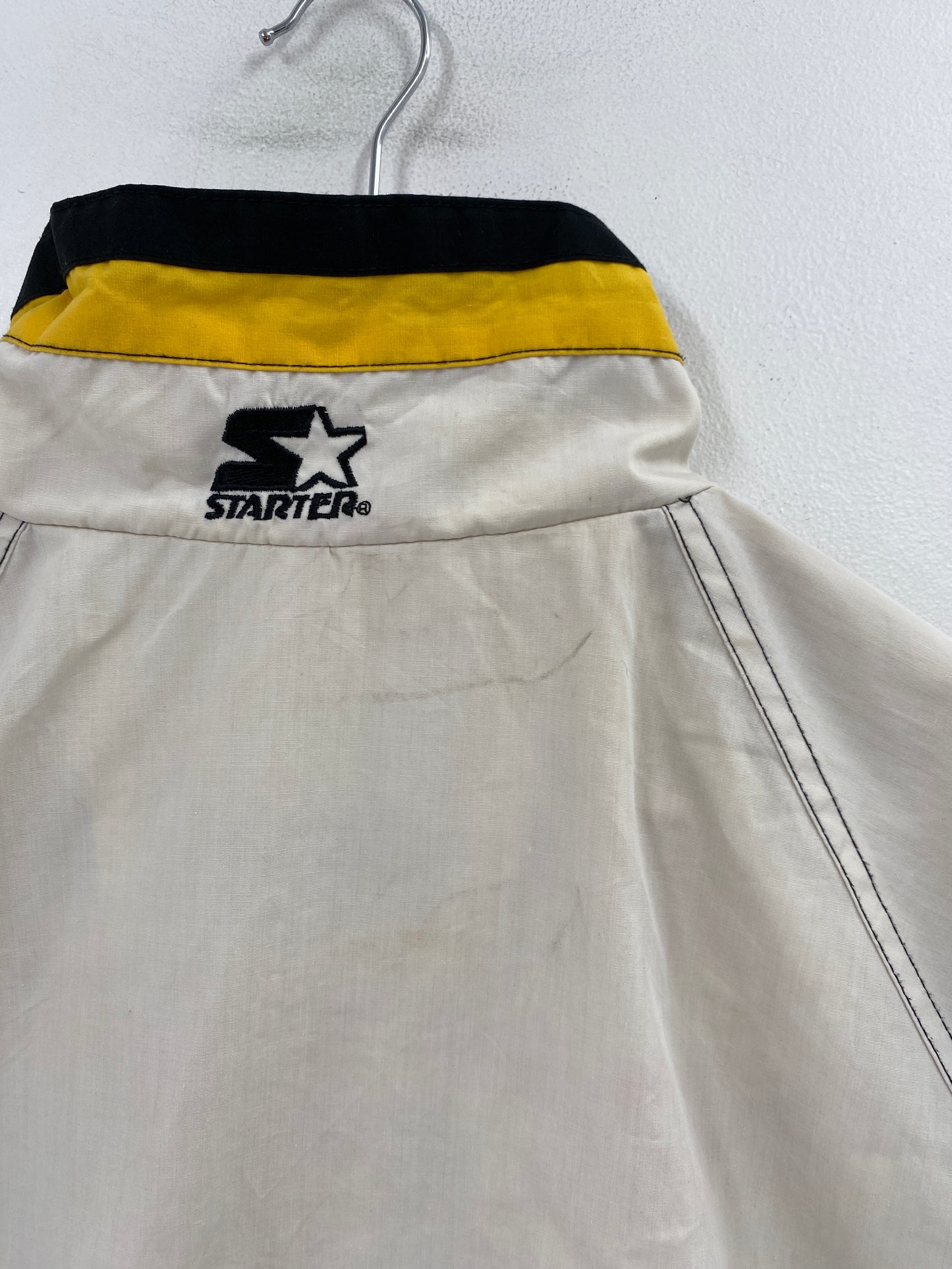 90’s STARTER x IOWA HAWKEYES Size XL Nylon Jacket / G4770N