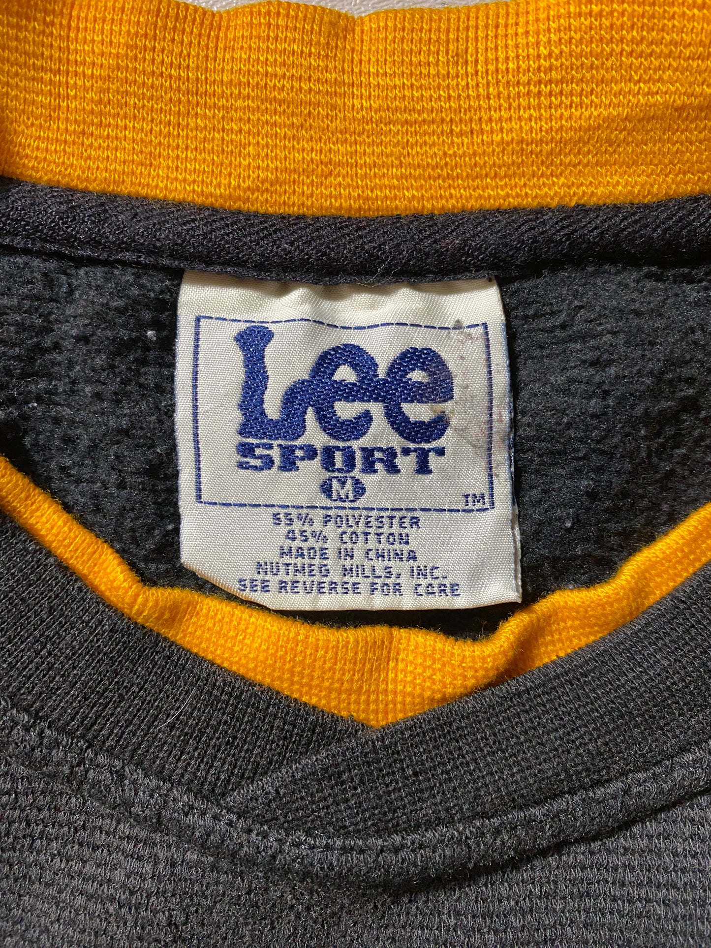 00' IOWA Size M Vintage College Sweat-shirt / G6138S
