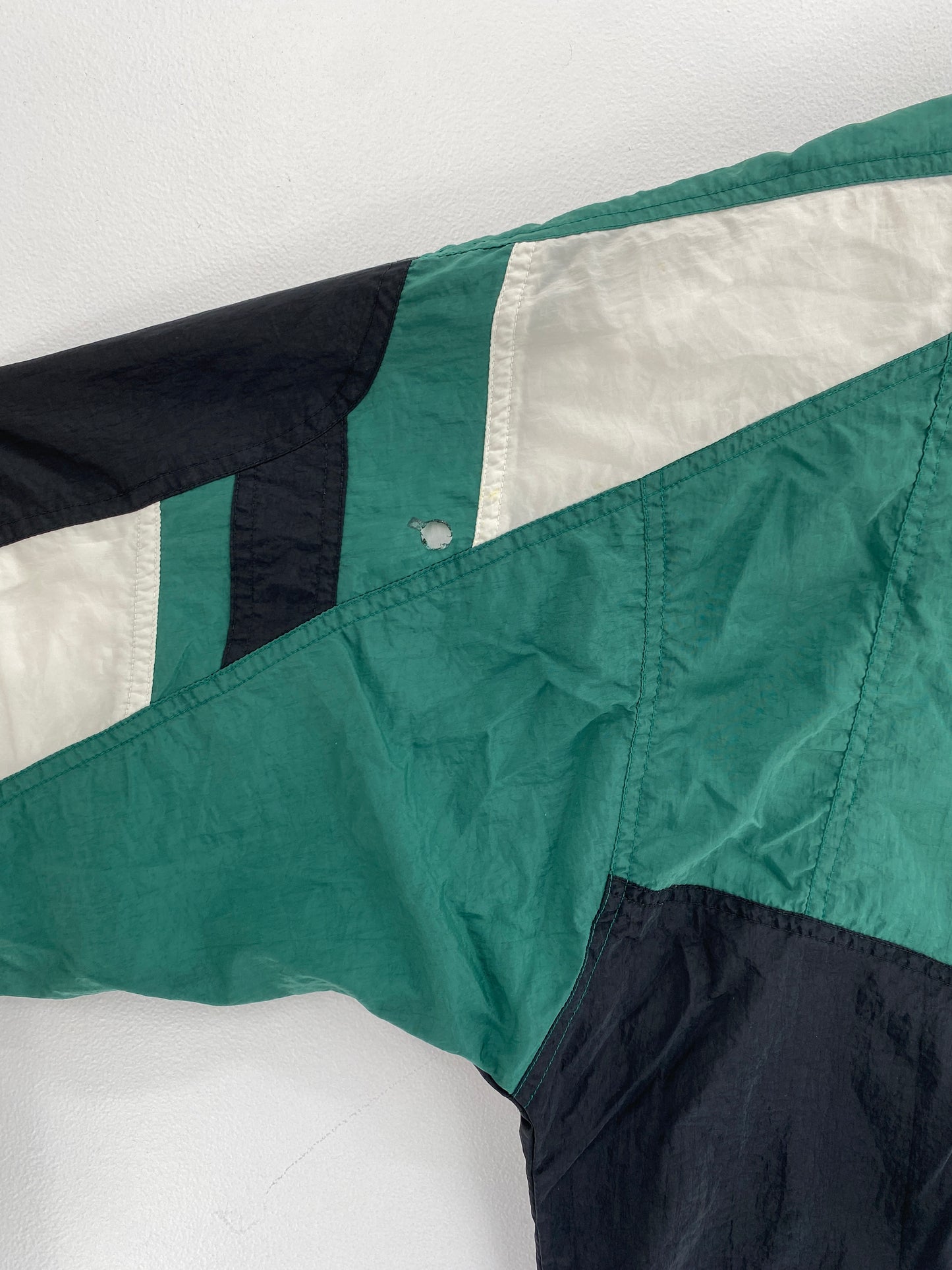 Vintage NIKE Size M Nylon Jacket/ G3066N