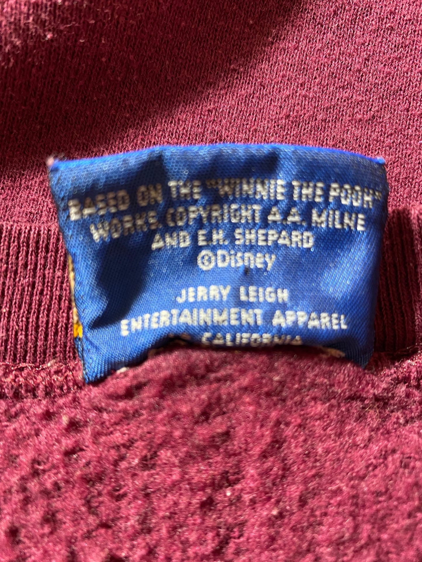00' DISNEY WINNIE THE POOH Size No tag(Approx.XL) Vintage Sweat-shirt / G555S