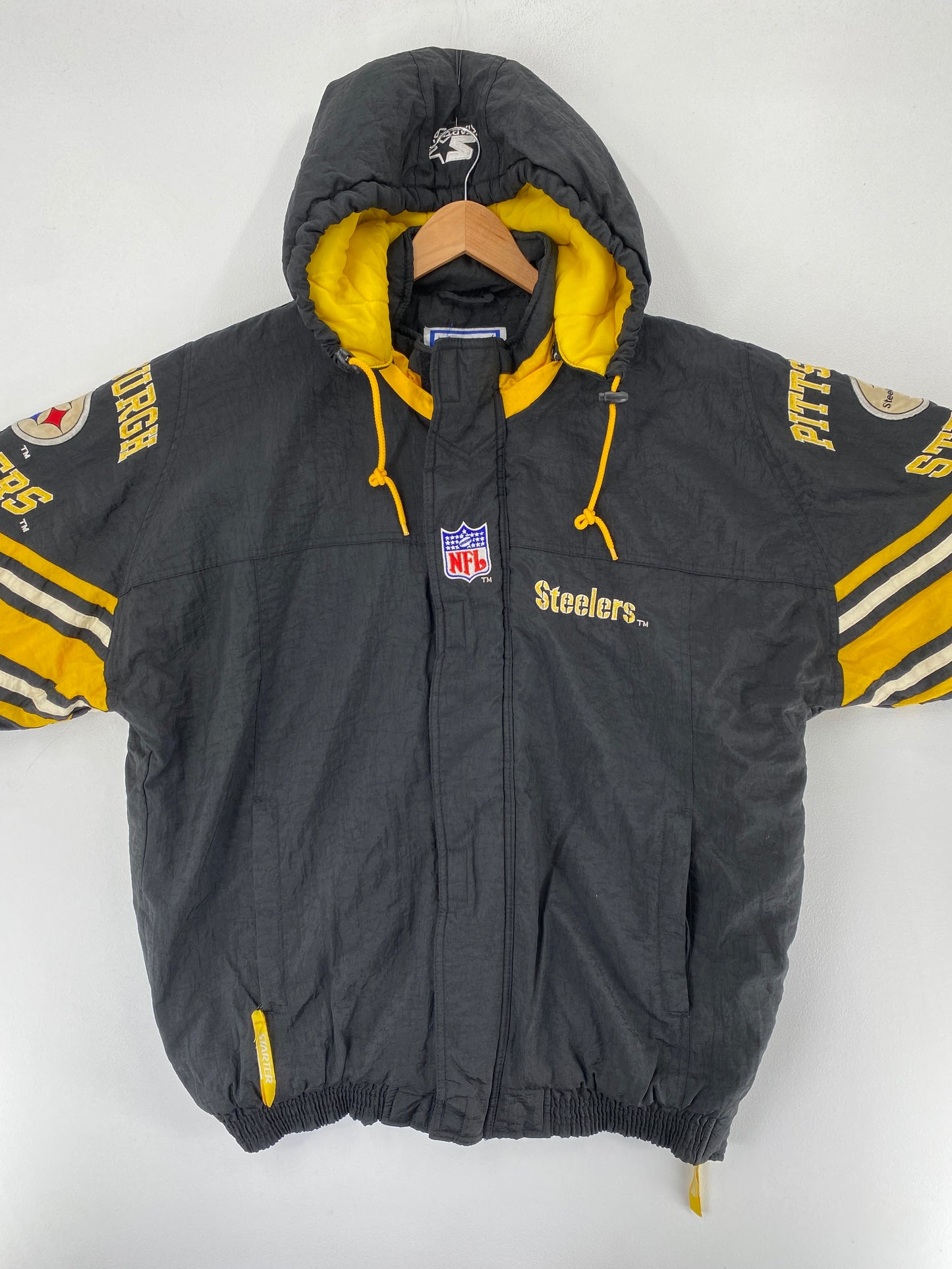 90’s STARTER x PITTSBURGH STEELERS Size L Vintage Padded Nylon Jacket / F5027N