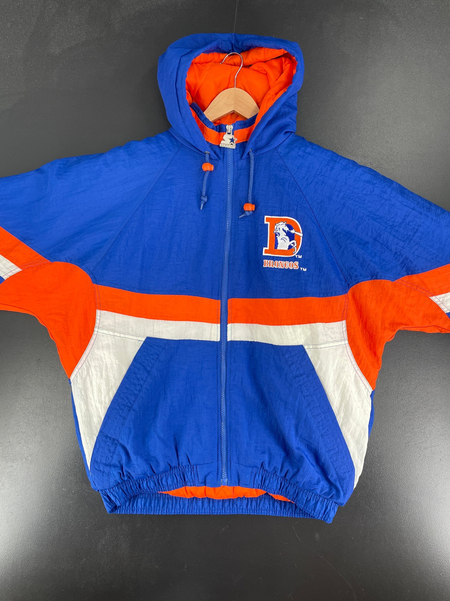 90’s STARTER x DENVER BRONCOS Size L Vintage NFL Padded Nylon Jacket / F5861N