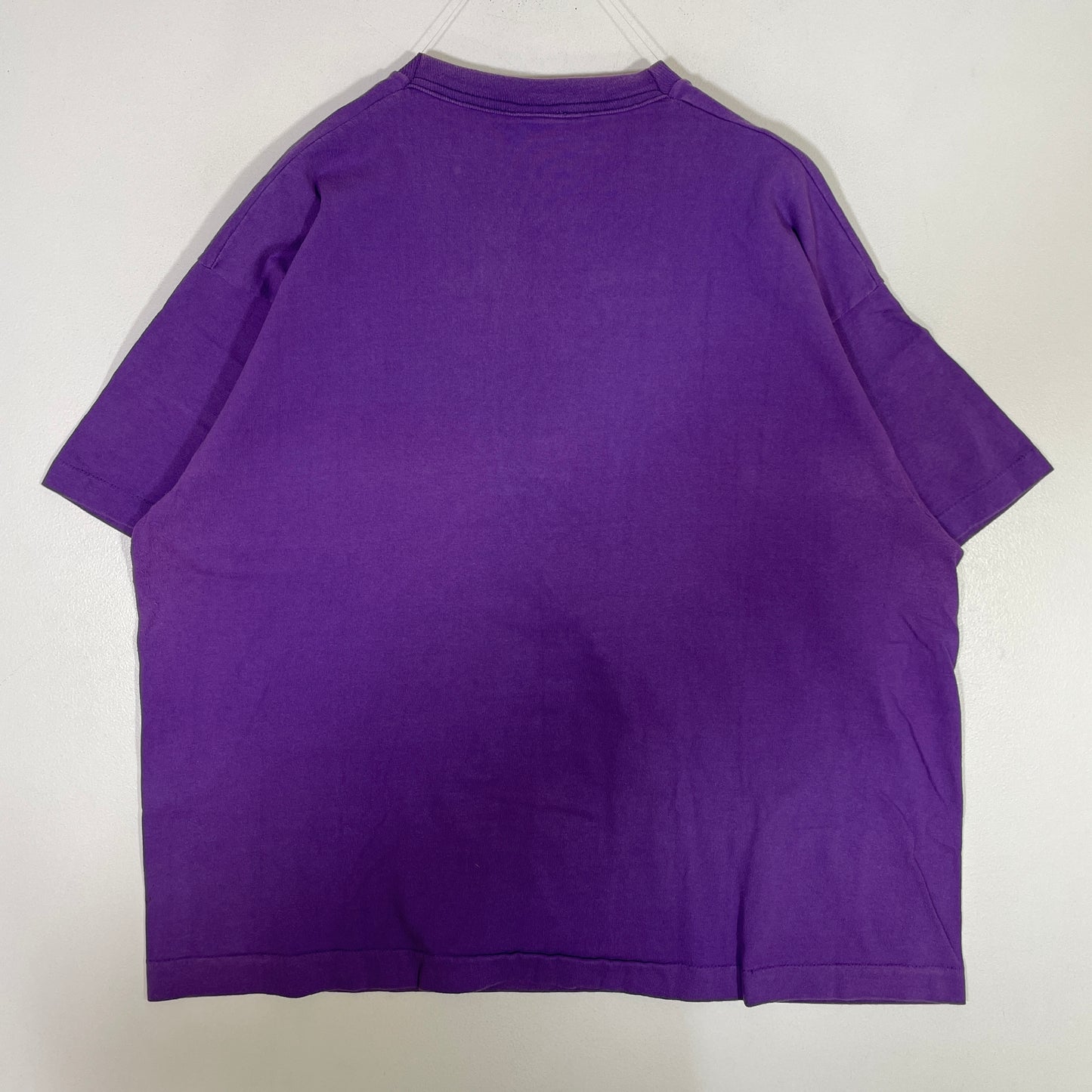 (XL) 90’s GUESS T-Shirt / A0736T
