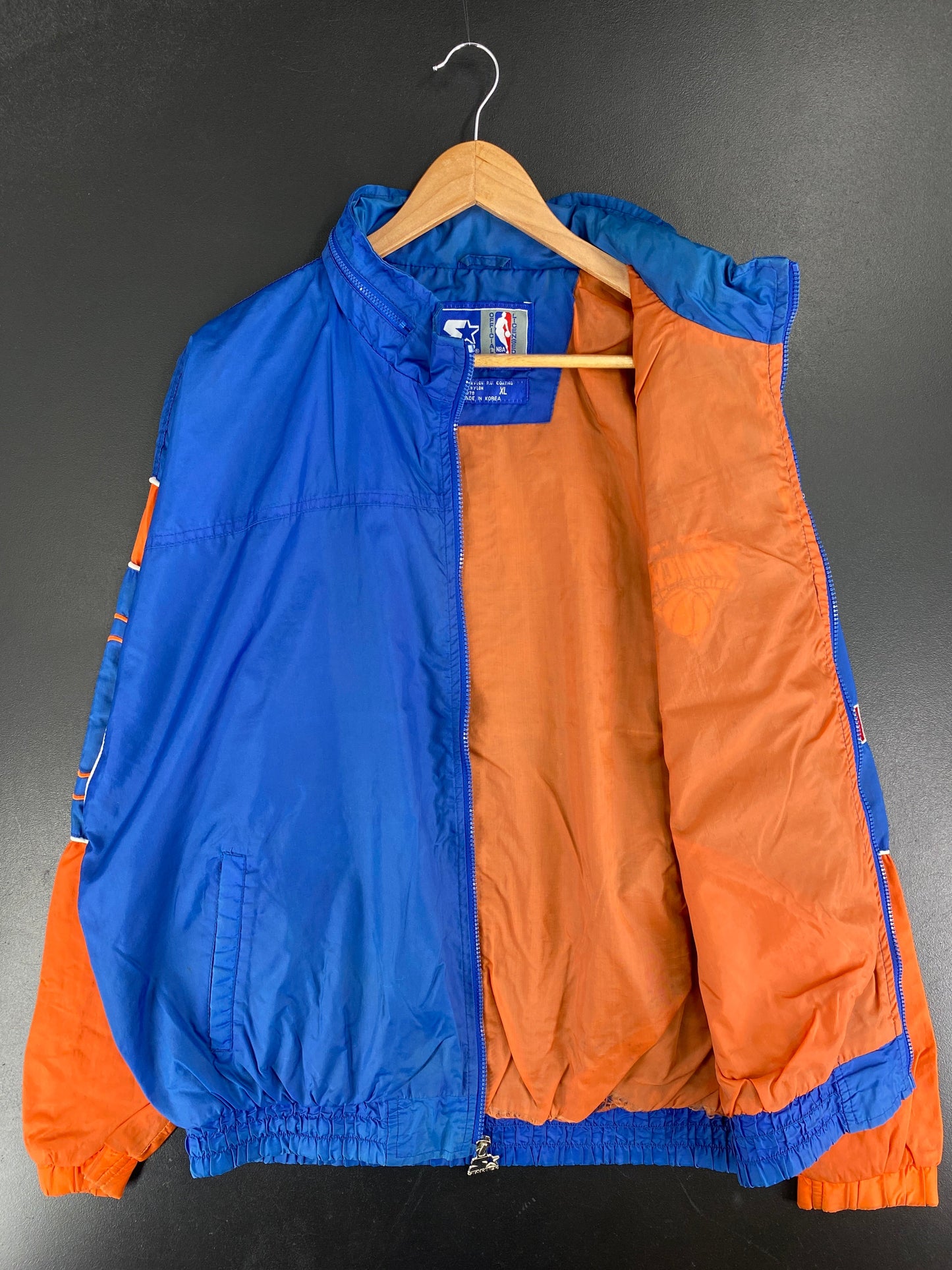 90’s STARTER x NEW YORK KNICKS Size XL NBA Nylon Jacket / F4539N