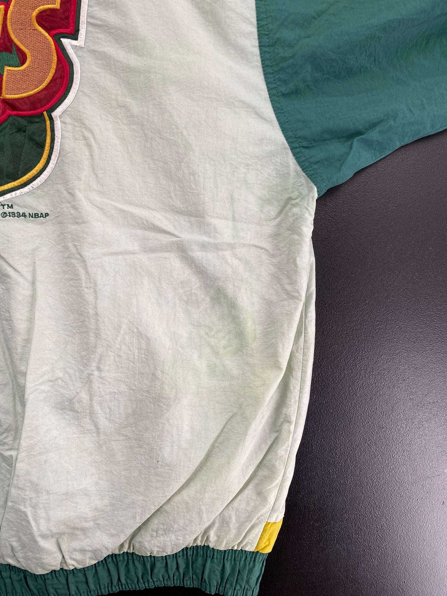 1994 STARTER X SEATTLE SUPERSONICS Size M Vintage NBA Nylon Jacket / G6280N