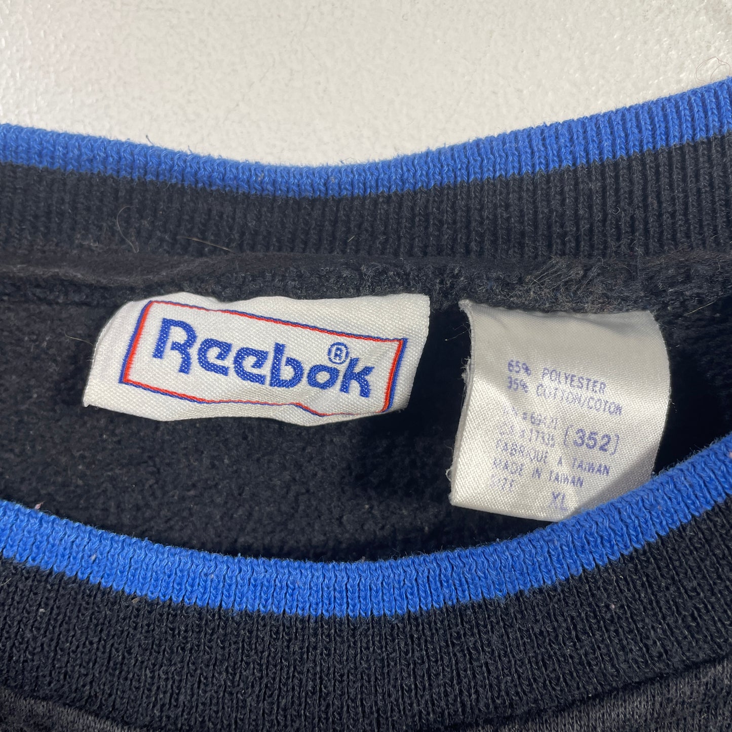 (XL) 90's REEBOK SPELLOUT Vintage Sweatshirt / A1091S