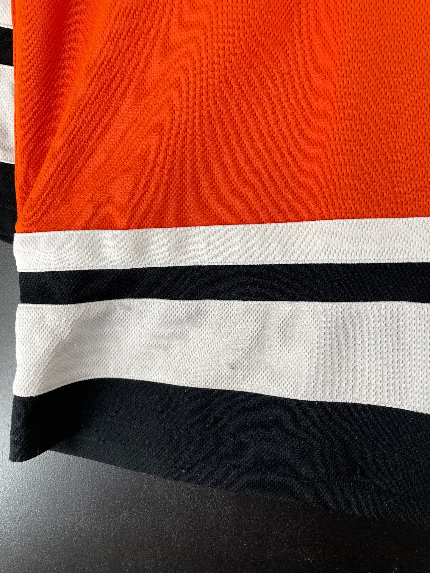 Vintage DISNEY TIGGER Size XL Jersey / F7348J