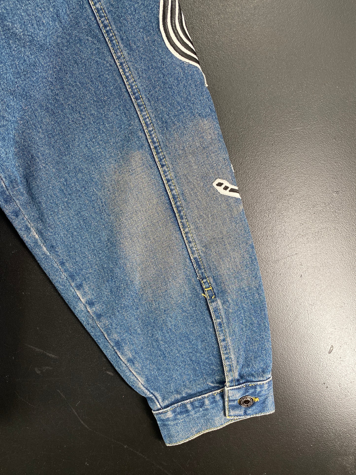 Vintage NBA TEAM Size No Tag (Approx.XXL) NBA Denim Jacket / F3201J