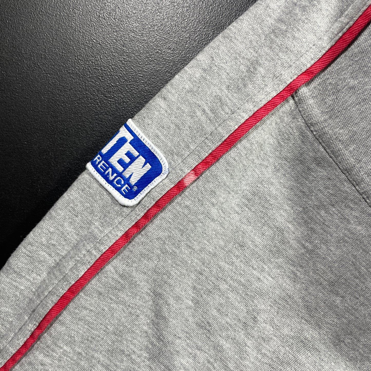 (L) 90’s WISCONSIN BADGERS Vintage College Sweatshirt / A1066S