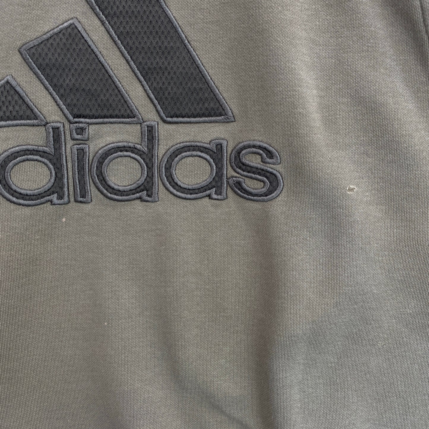 (L) 00’ ADIDAS Vintage Sweatshirt / A1090S