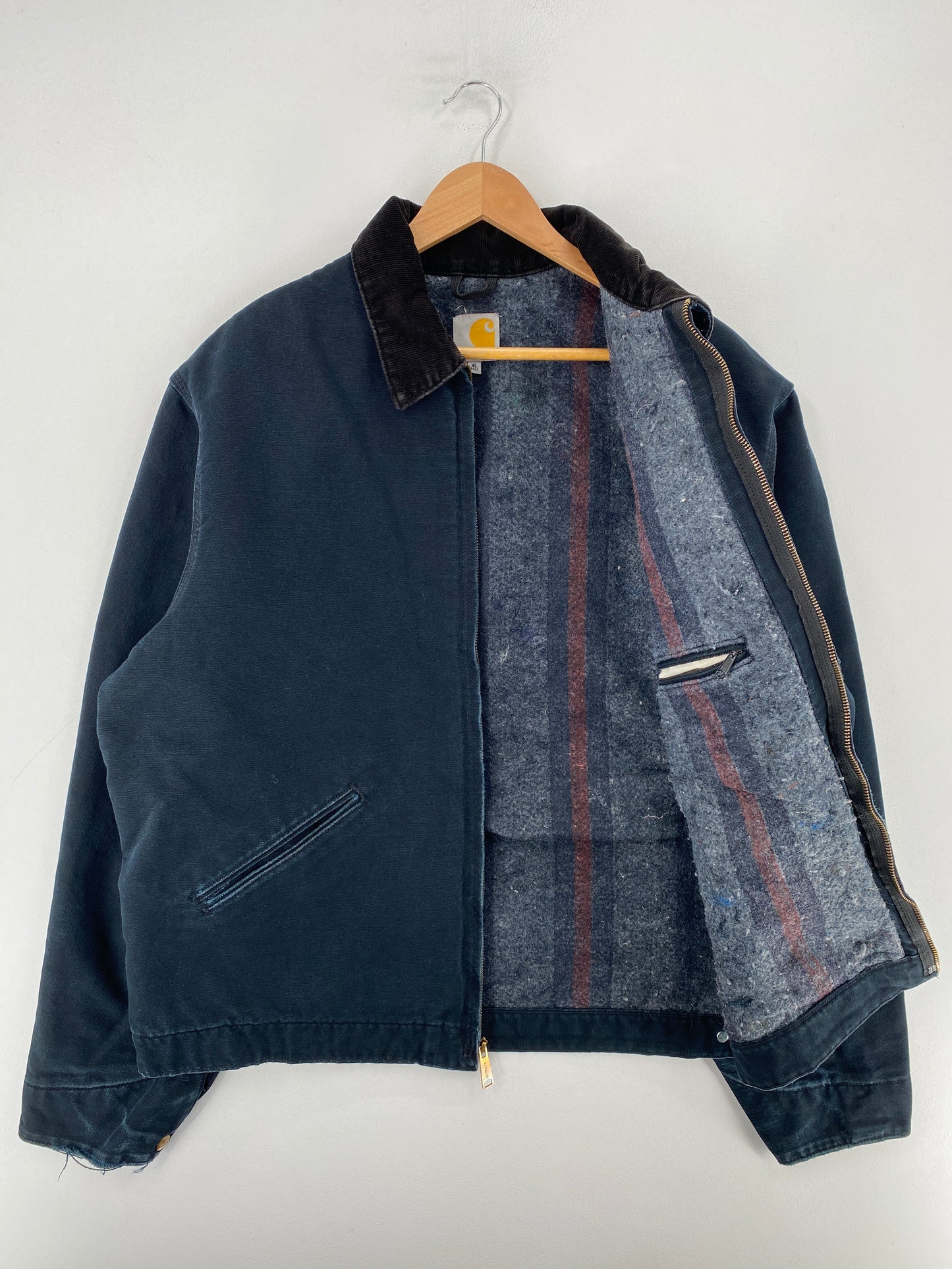 90's CARHARTT Size XL Vintage Duck Jacket / F8755J