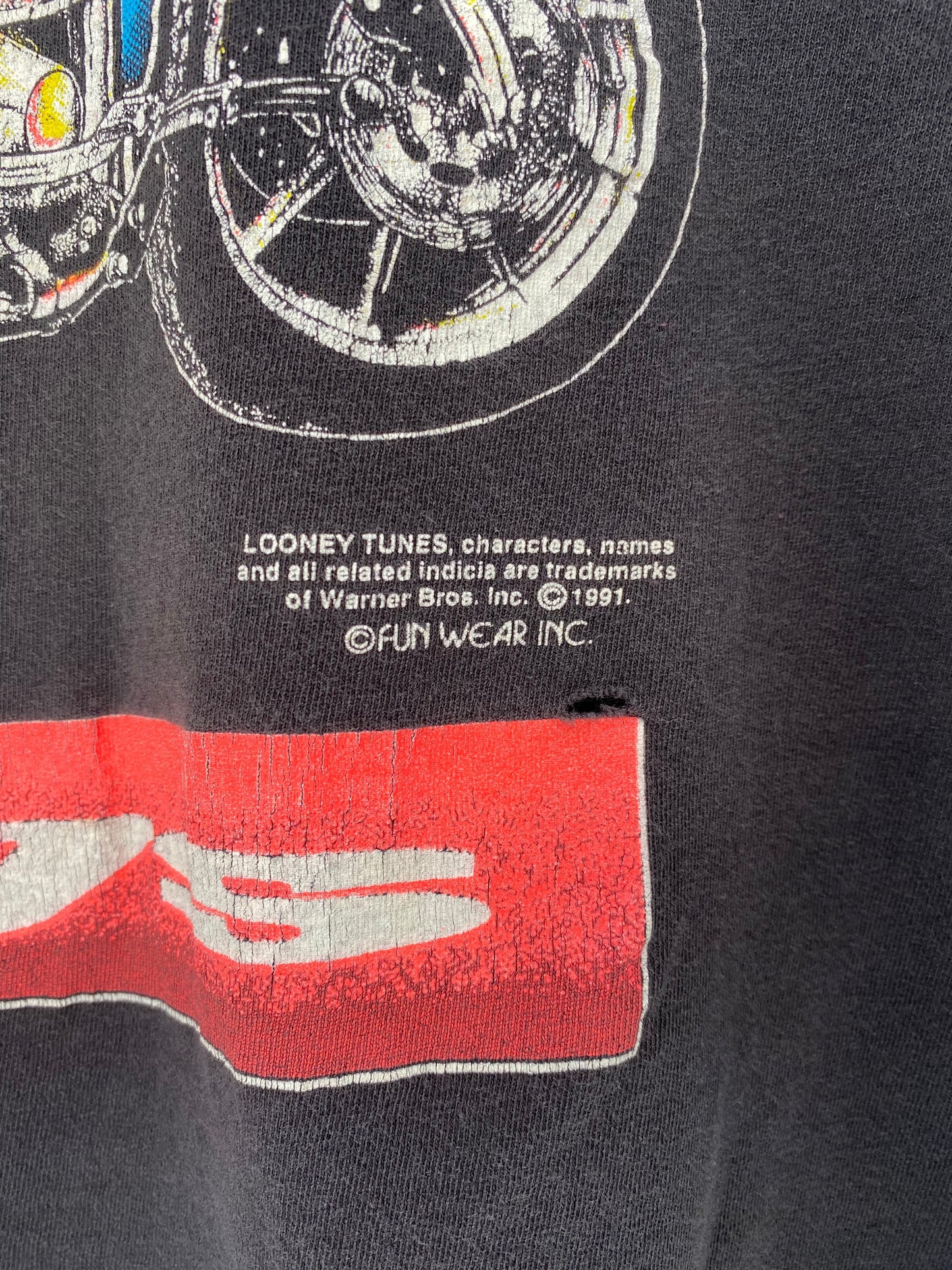 1991 LOONEY TUNES TAZ x HARLEY DAVIDSON Size Approx. M Vintage T-Shirt / F3847T