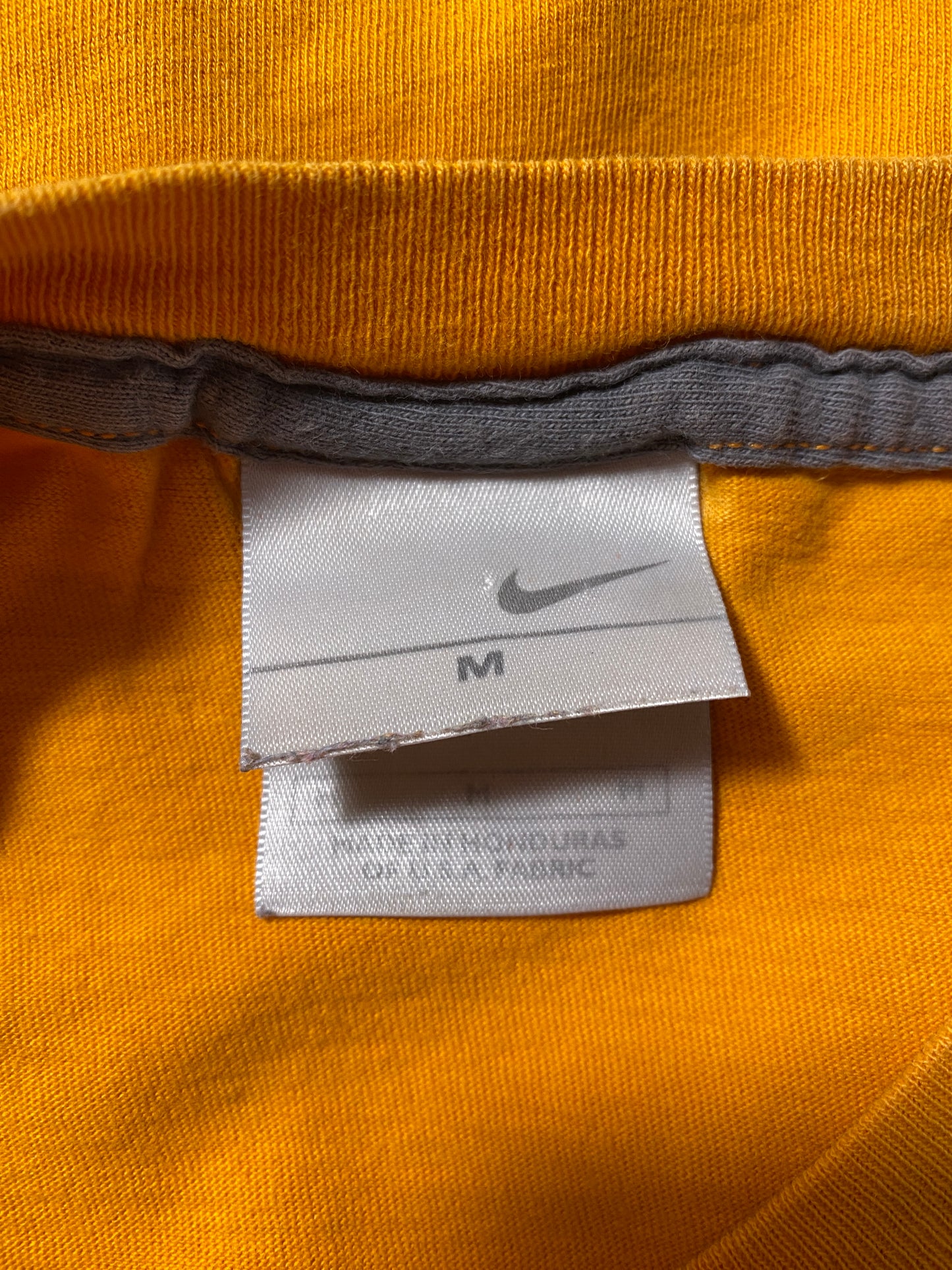 00' NIKE MINI SWOOSH Size M Vintage T-Shirt / G1016T
