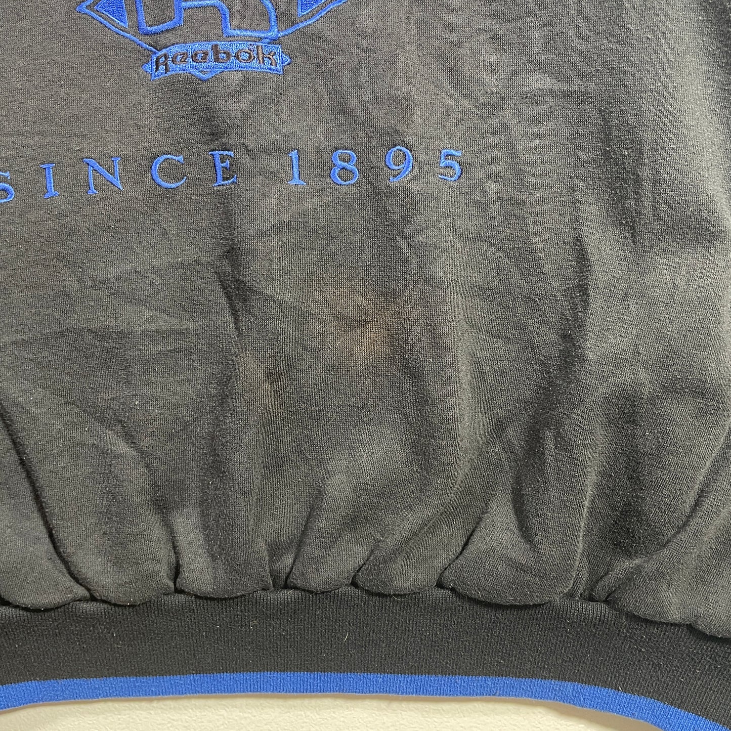(XL) 90's REEBOK SPELLOUT Vintage Sweatshirt / A1091S