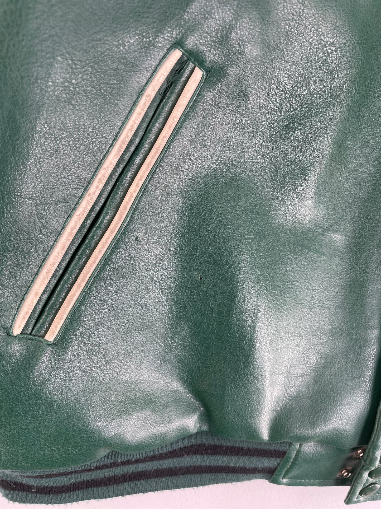 00' NIKE x BOSTON CELTICS  Size L Vintage NBA Faux Leather Jacket / F5584J