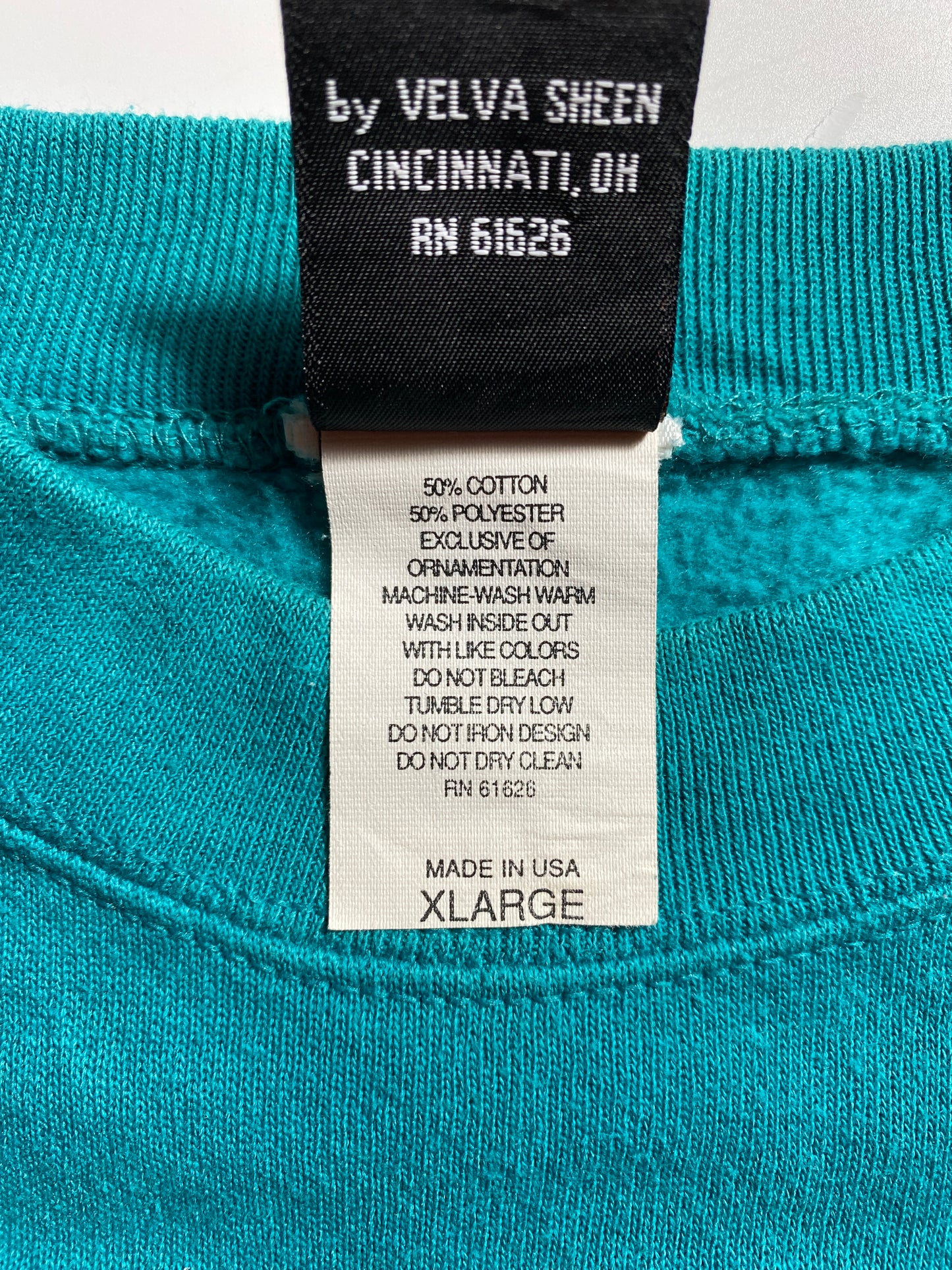 90's DISNEY MICKEY Made in USA Size XL Vintage Sweat-Shirt / G6196S