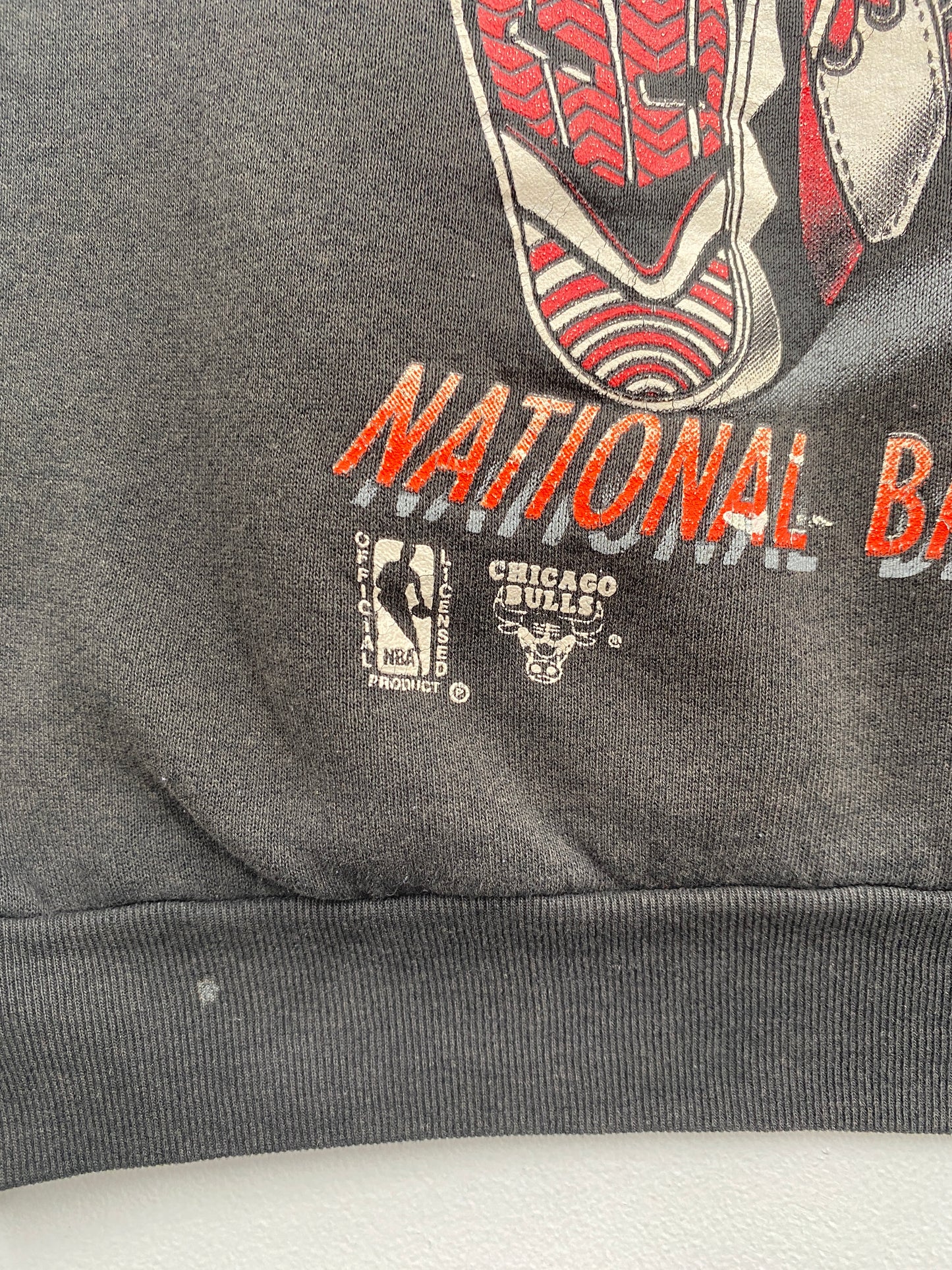 1993 CHICAGO BULLS X LOONEY TUNES YOSEMITE Made in USA Size XL Vintage NBA Sweat-Shirt / G6097S