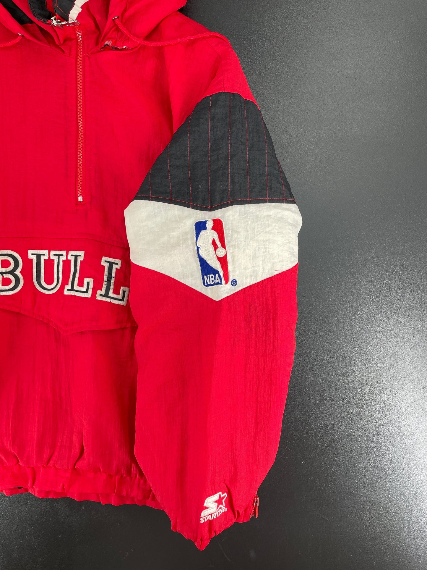 .90’s STARTER x CHICAGO BULLS  Size S NBA Vintage Padded Nylon Jacket / F8705N