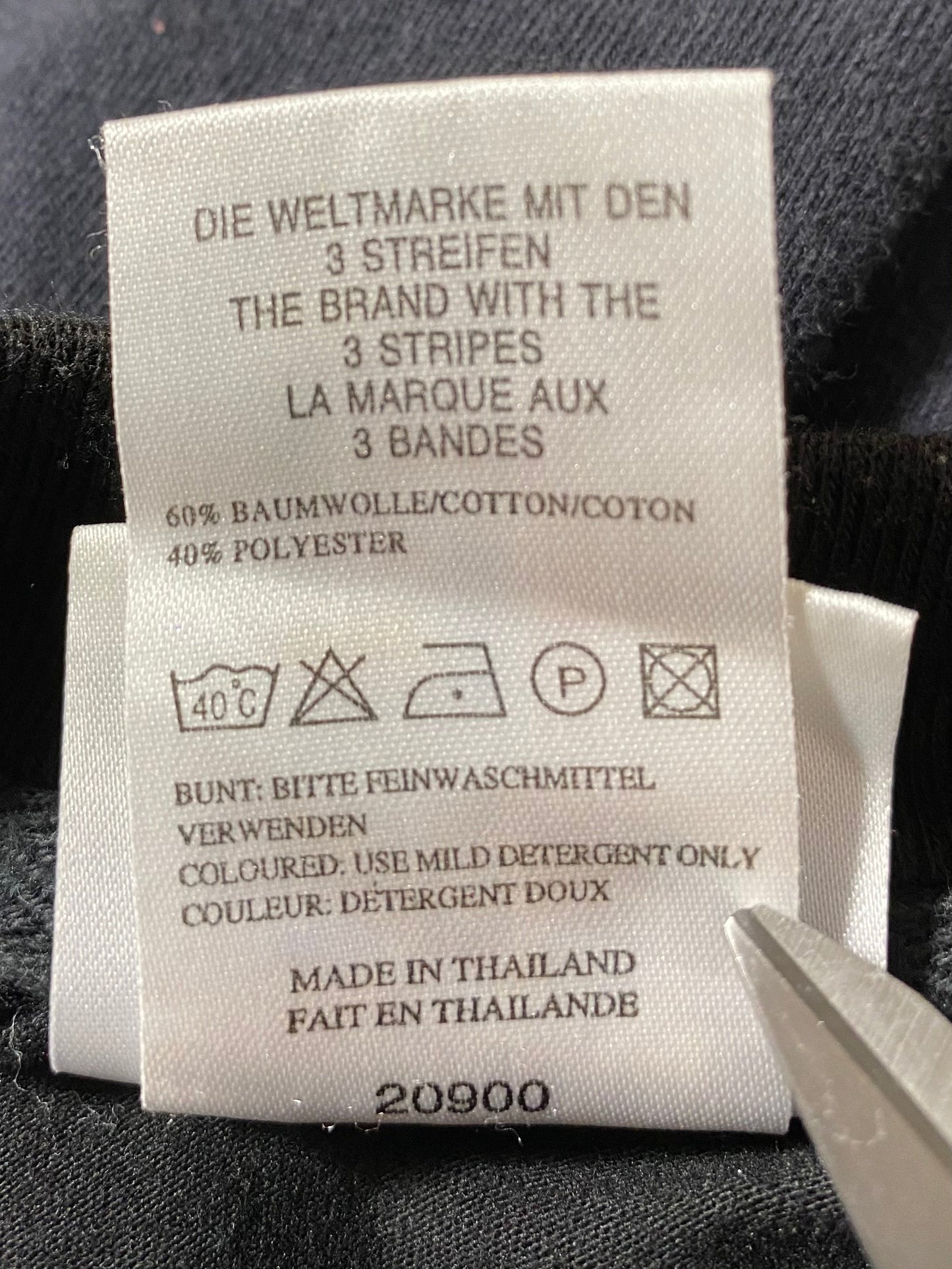 00’ ADIDAS Size L Vintage T-shirt / F29T