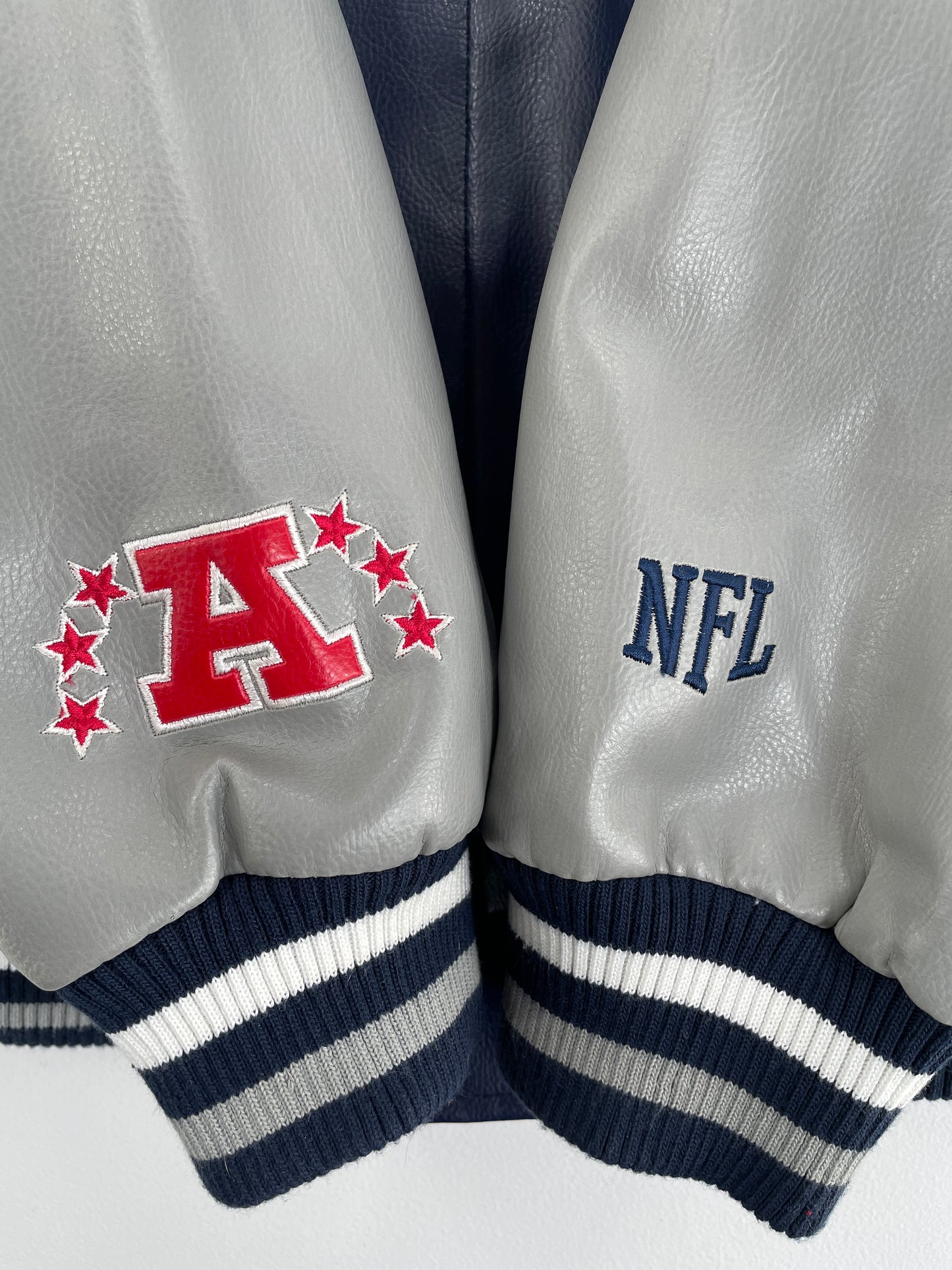 Vintage NEW ENGLAND PATRIOTS Size L NFL Faux Leather Jacket / G5021J