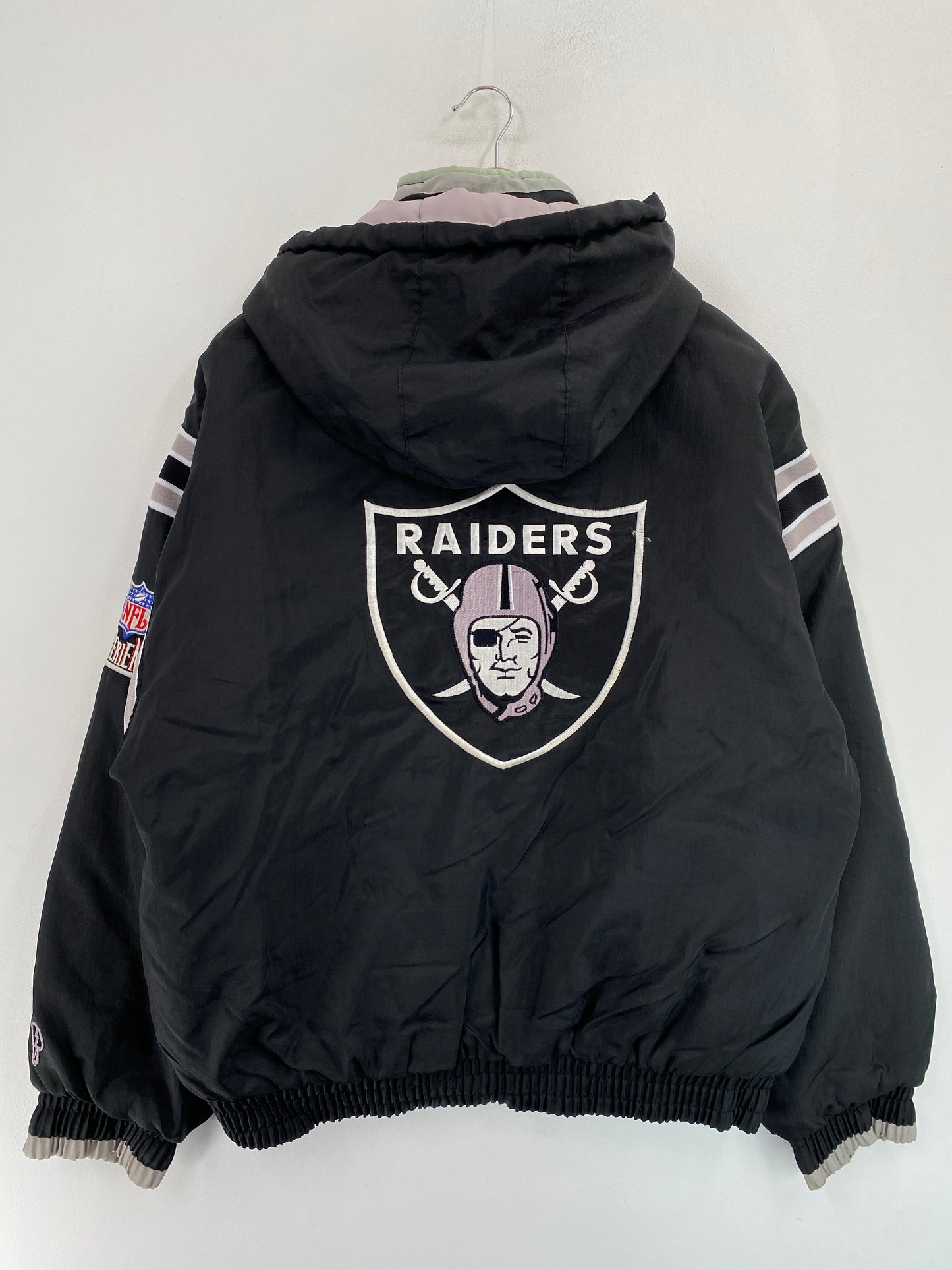 90’s PRO PLAYER x RAIDERS Size M NFL Padded Jacket / G4988N