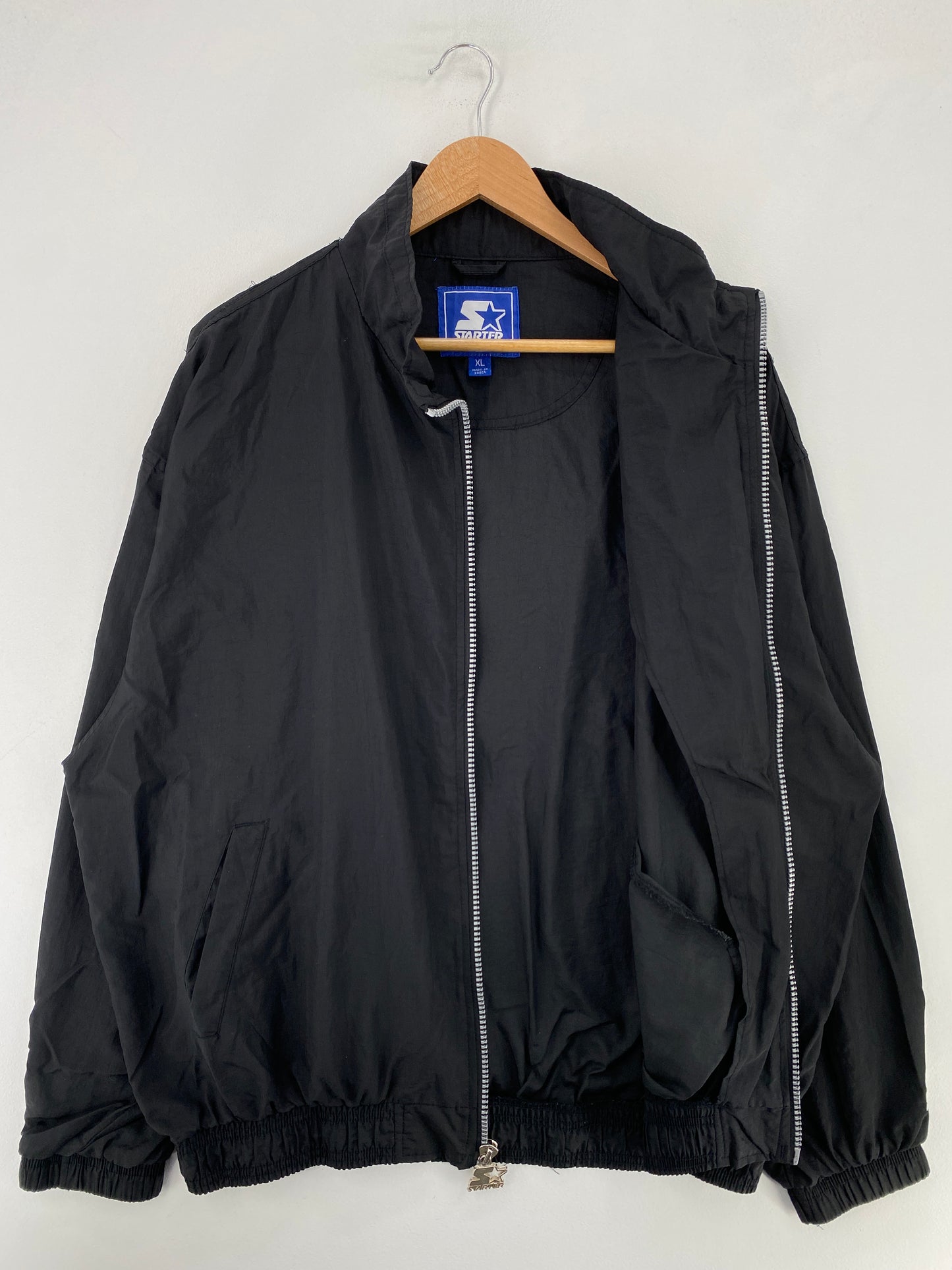 90’s STARTER x GREEN BAY PACKERS Size XL NFL Zip-up Nylon Jacket / G137N