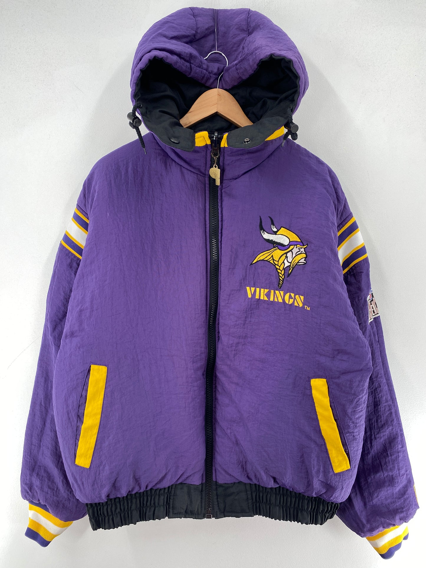90’s PRO PLAYER x MINNESOTA VIKINGS Size M NFL Padded Reversible Nylon Jacket / F6059N