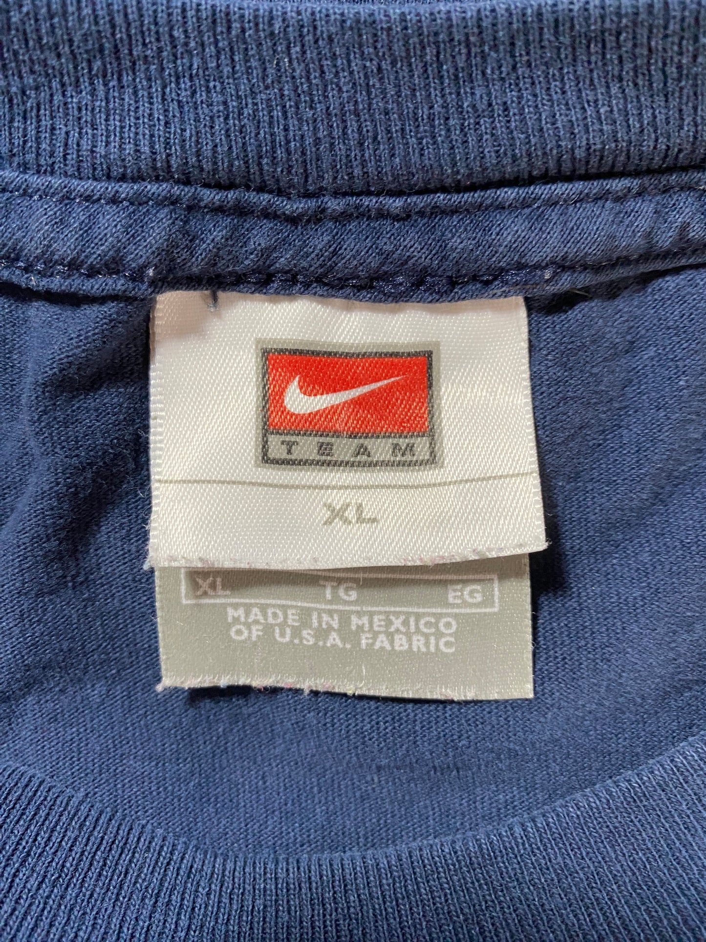 00' NIKE MINI SWOOSH Size XL Vintage T-shirt / G1915T