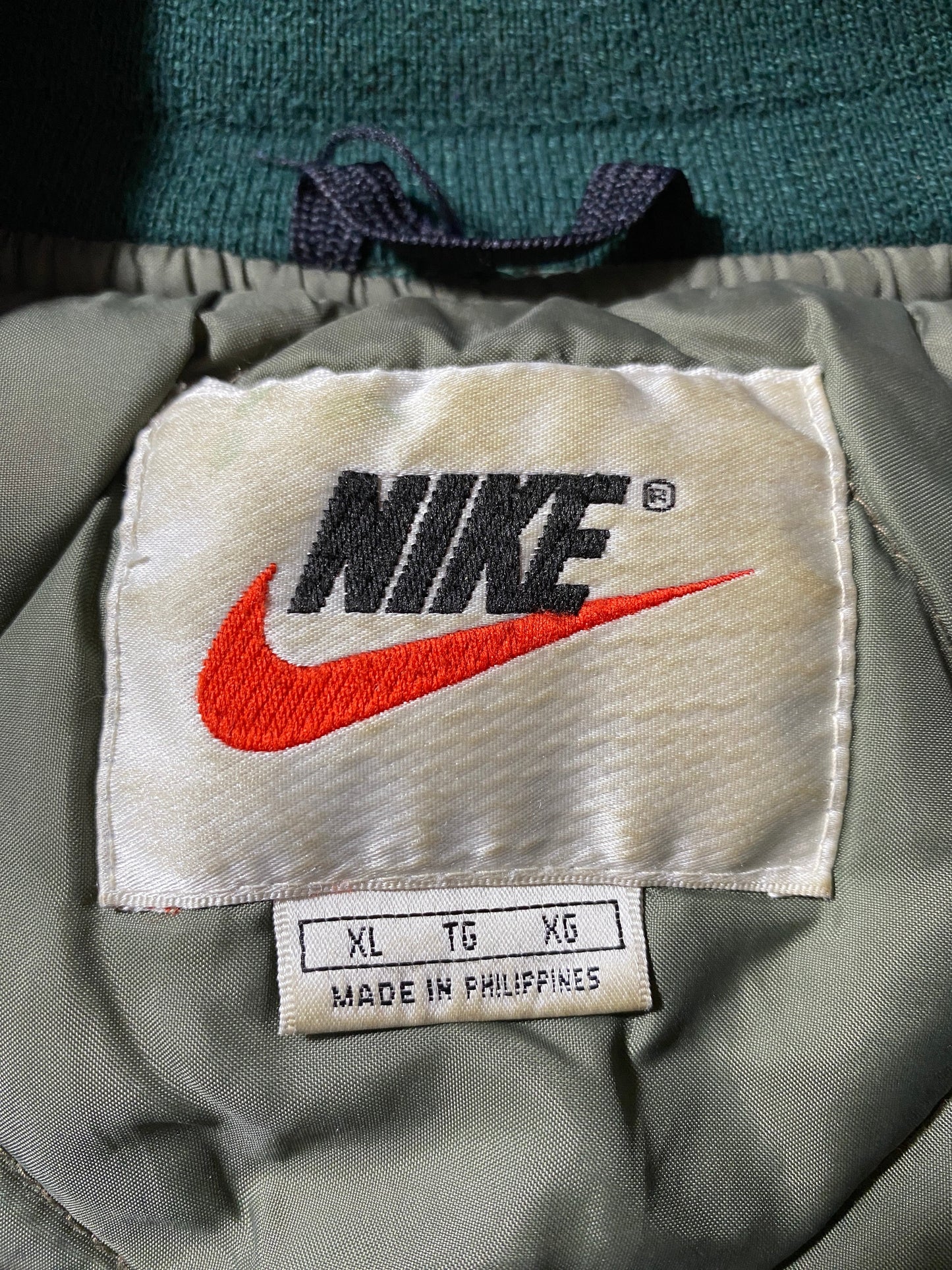 90’s NIKE Size XL Vintage Nylon Padded Zip-up Jacket / F6082N