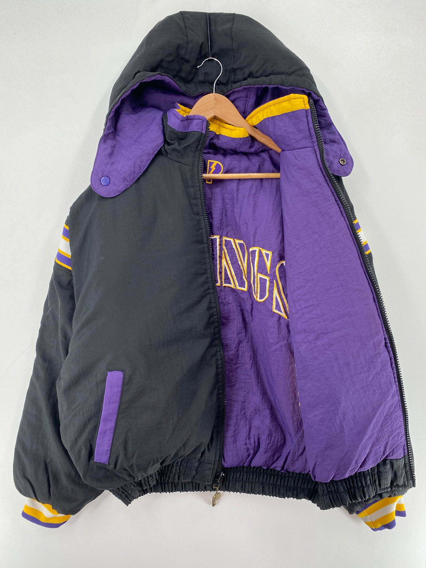 90’s PRO PLAYER x MINNESOTA VIKINGS Size M NFL Padded Reversible Nylon Jacket / F6059N