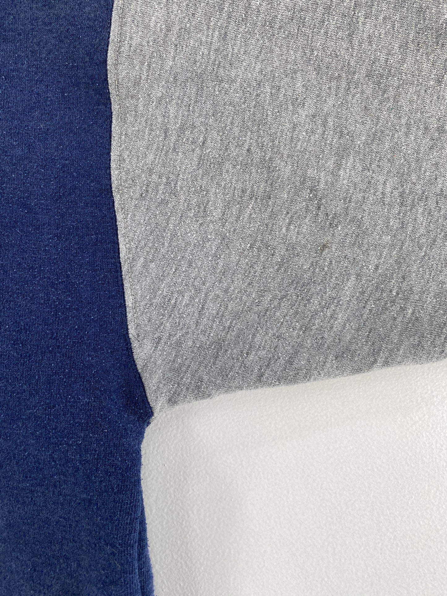 90’s SACRED HEART UNIVERSITY Size XL College Sweat-shirt / F2725S