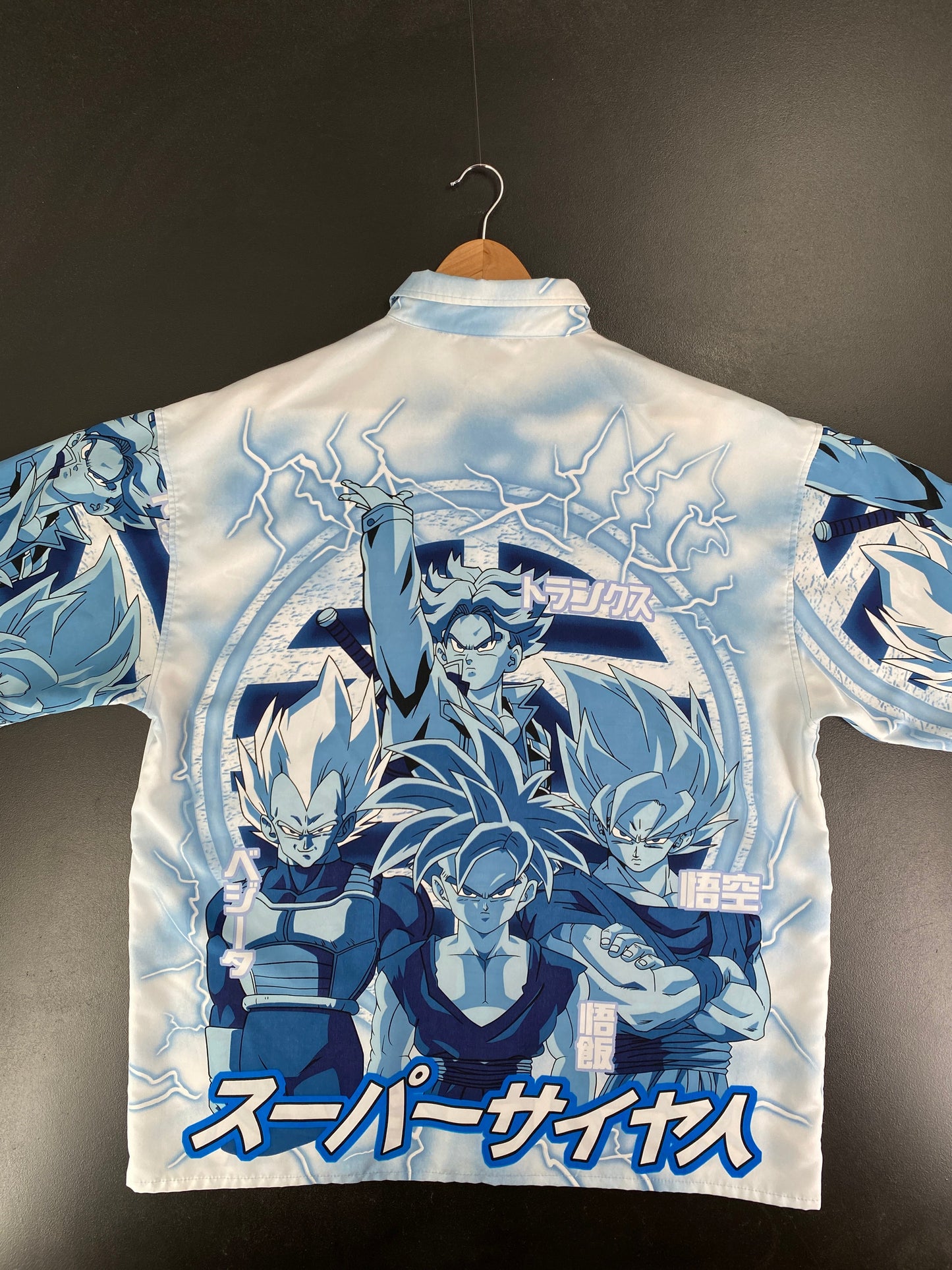 2002 DRAGON BALL Z Size XL Vintage Button down Shirt / F9888B