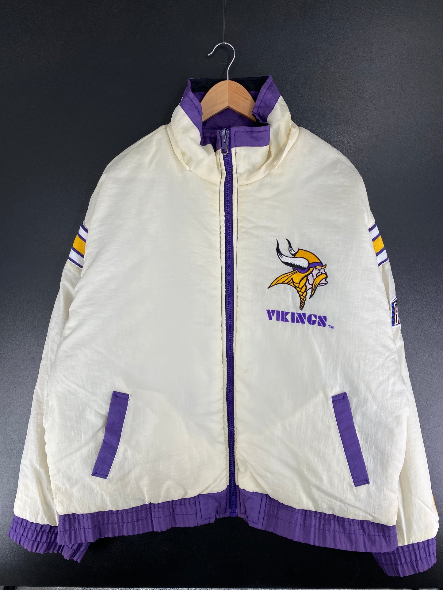 90’s MINNESOTA VIKINS Size XL Padded Reversible Nylon Jacket / F5024N