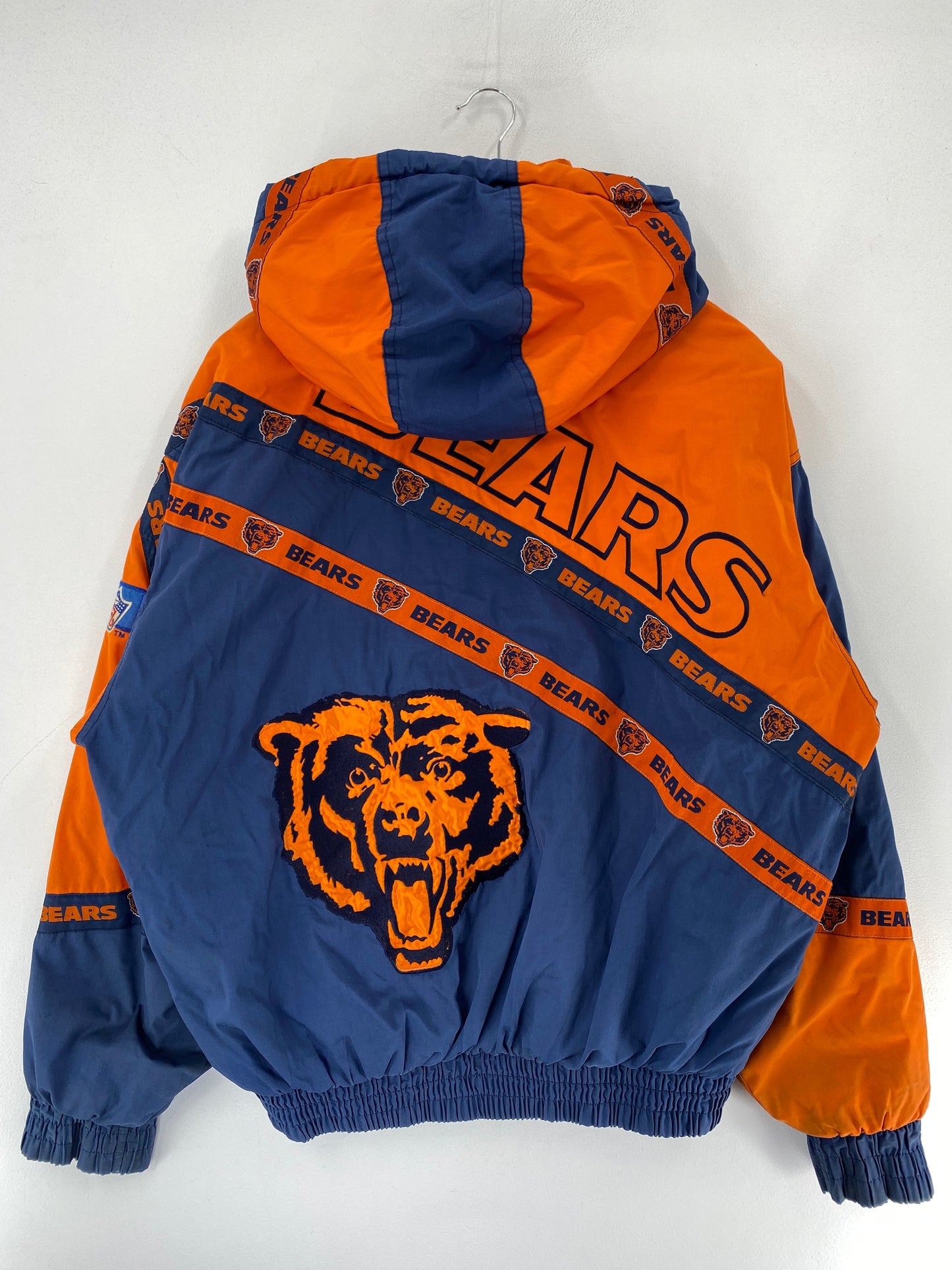 90’s CHICAGO BEARS Size L Vintage NFL Padded Nylon Jacket / G5061N
