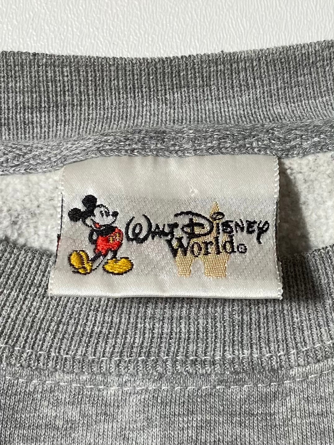 .00’ DISNEY MICKEY Size No Tag (Approx. XL) Vintage Sweat-shirt / F759S