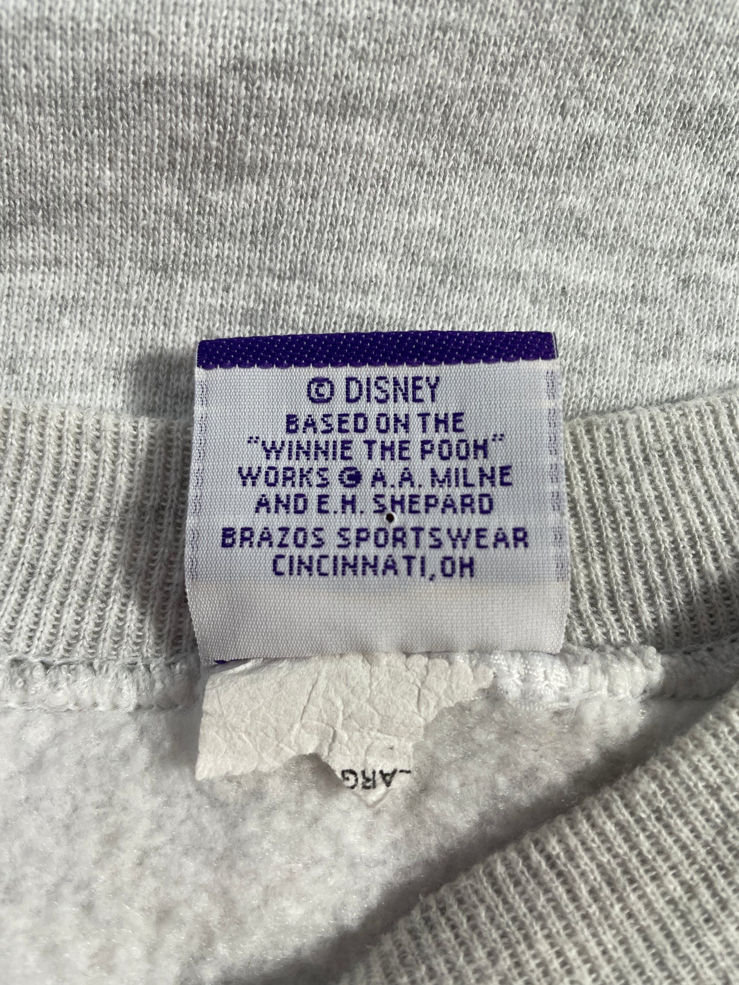 00’ DISNEY POOH Size Approx. L Sweat-shirt / F8662S