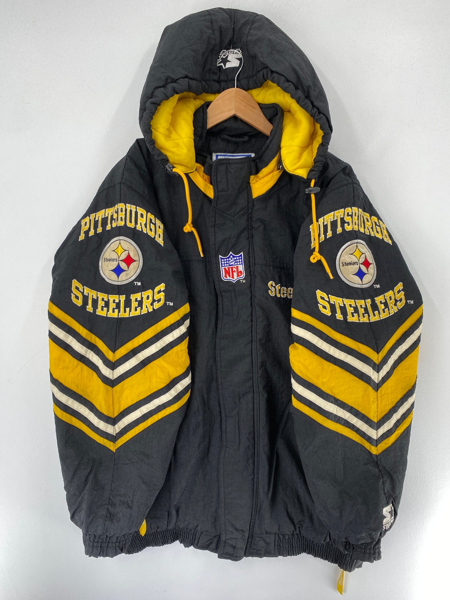 90’s STARTER x PITTSBURGH STEELERS Size L Vintage Padded Nylon Jacket / F5027N