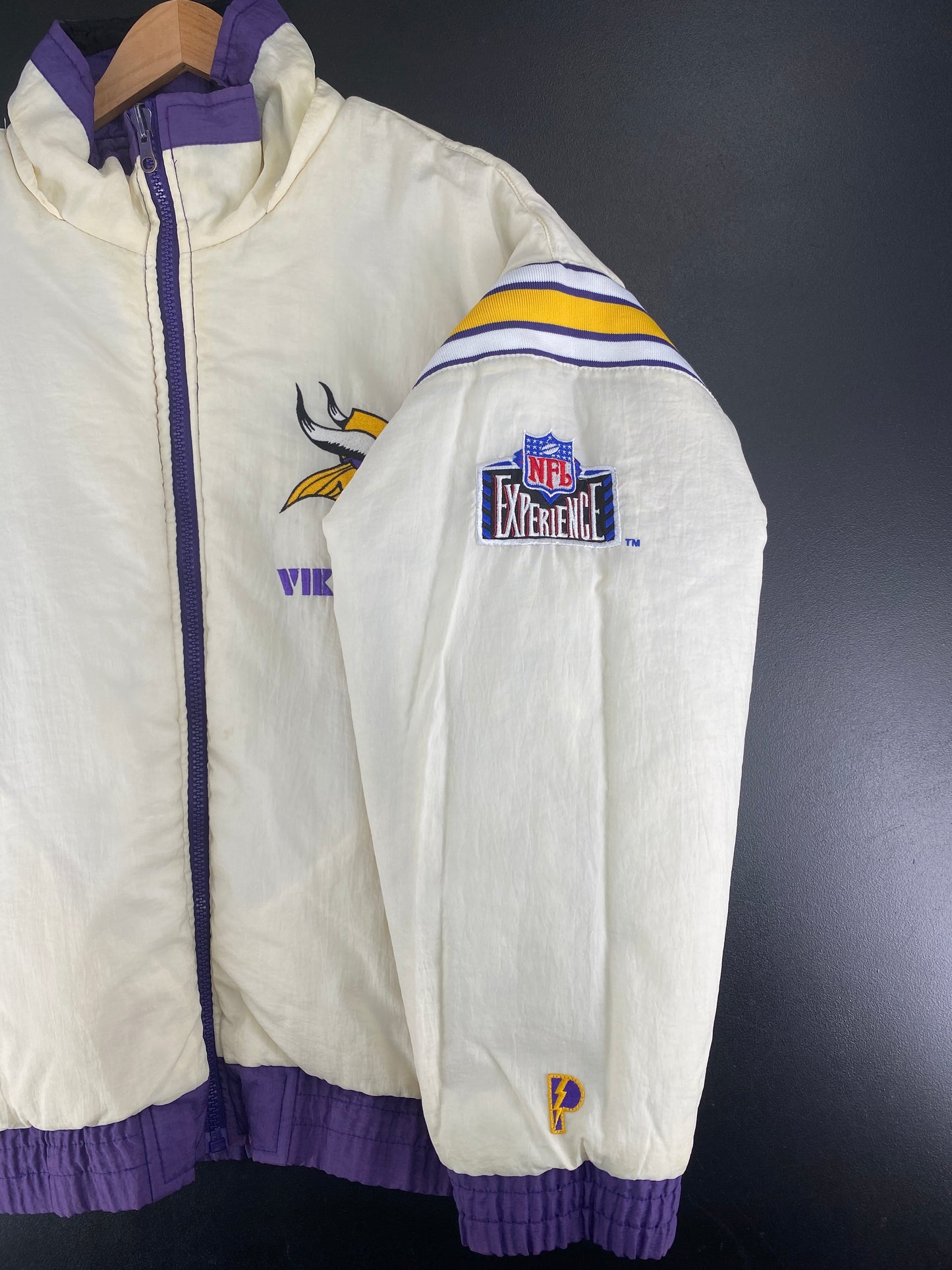 90’s MINNESOTA VIKINS Size XL Padded Reversible Nylon Jacket / F5024N