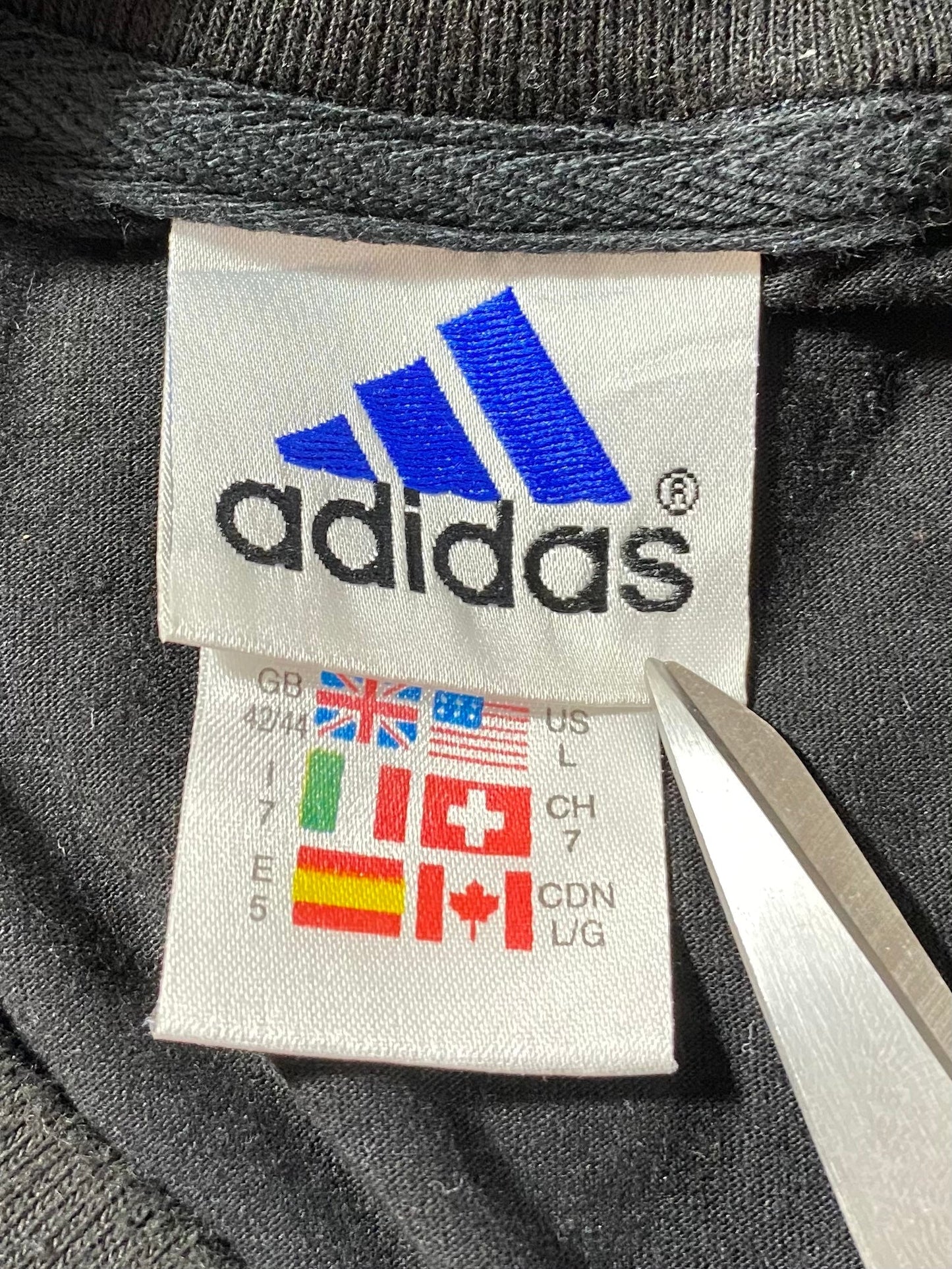00’ ADIDAS Size L Vintage T-shirt / F29T